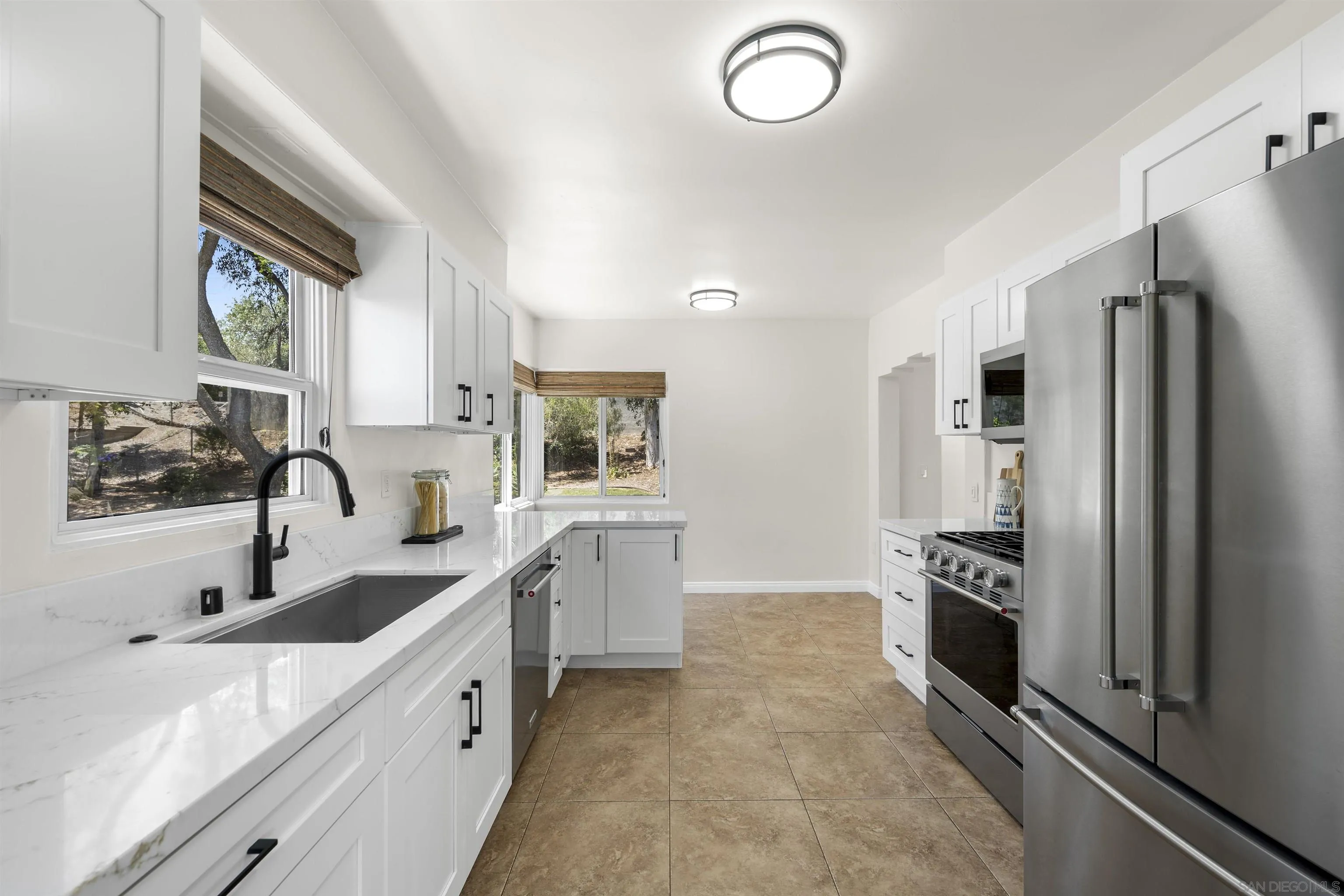https://cdn.realtyfeed.com/cdn/127/260014179/a9723444435f538f6943c43c8ff0db45.webp