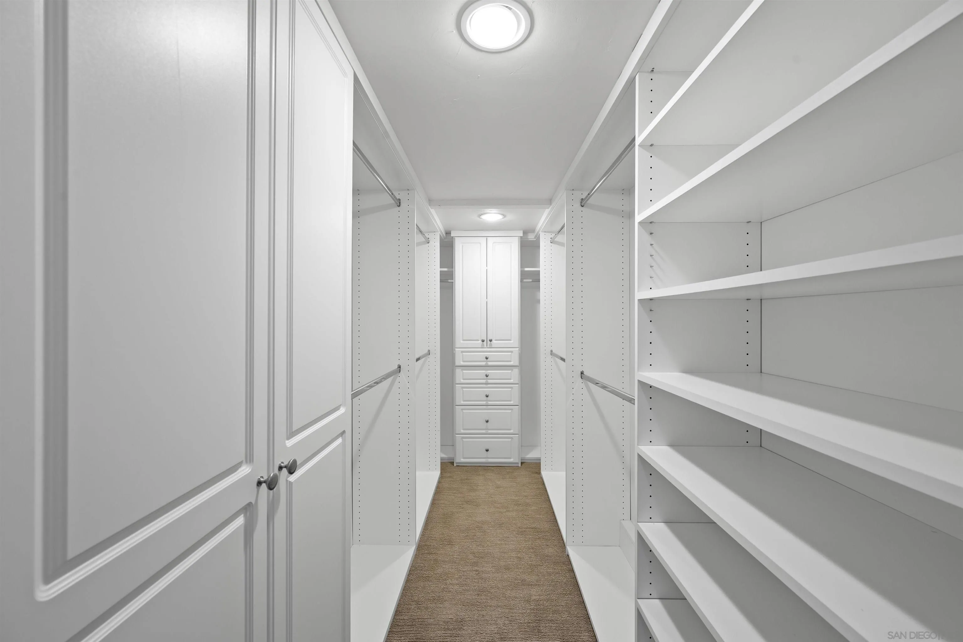 https://cdn.realtyfeed.com/cdn/127/260014179/dcd96030ec71daa82952c6e539105b9b.webp