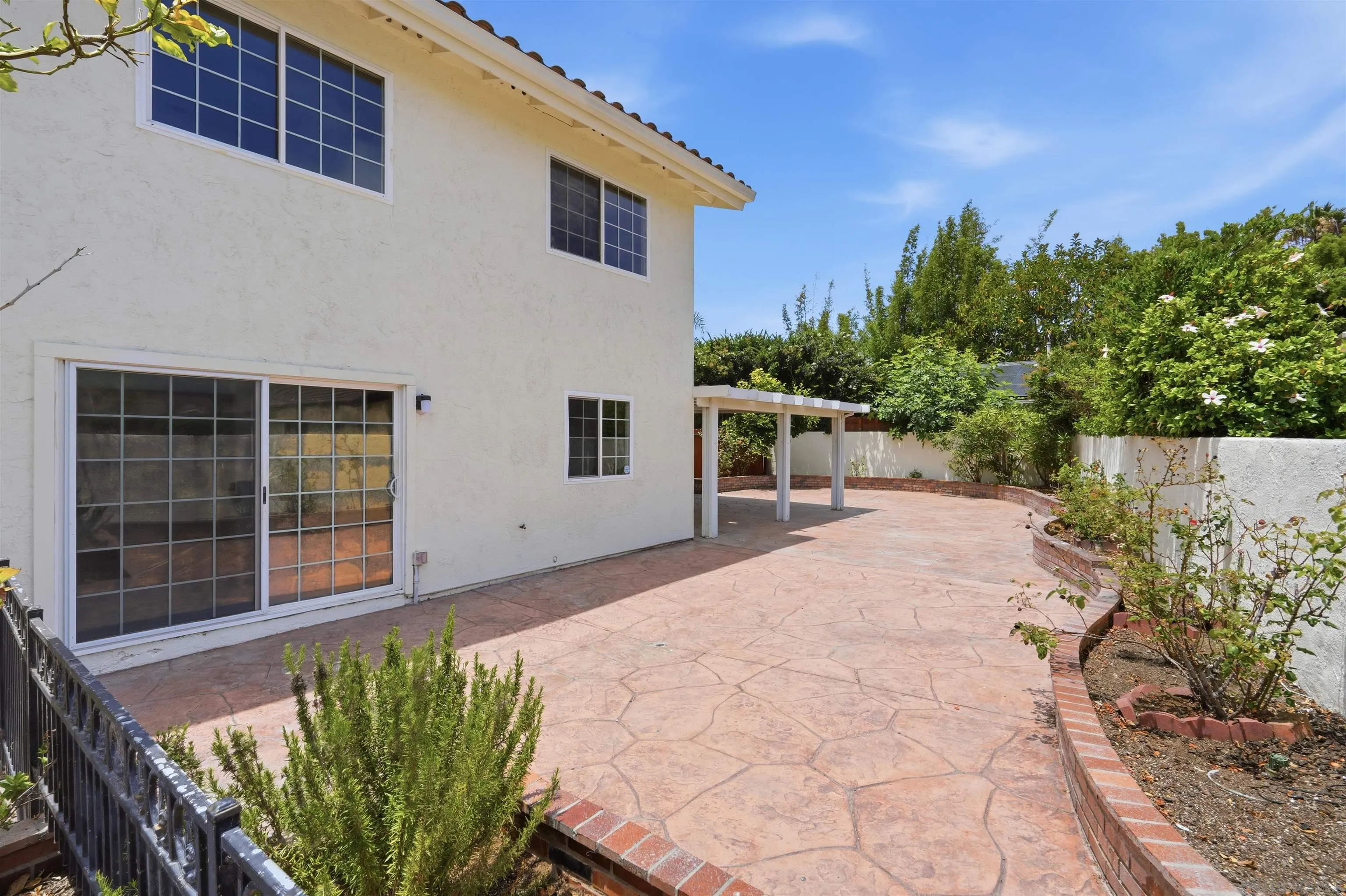 https://cdn.realtyfeed.com/cdn/127/260014186/2312362016ba8b0733c69bd407316af0.webp
