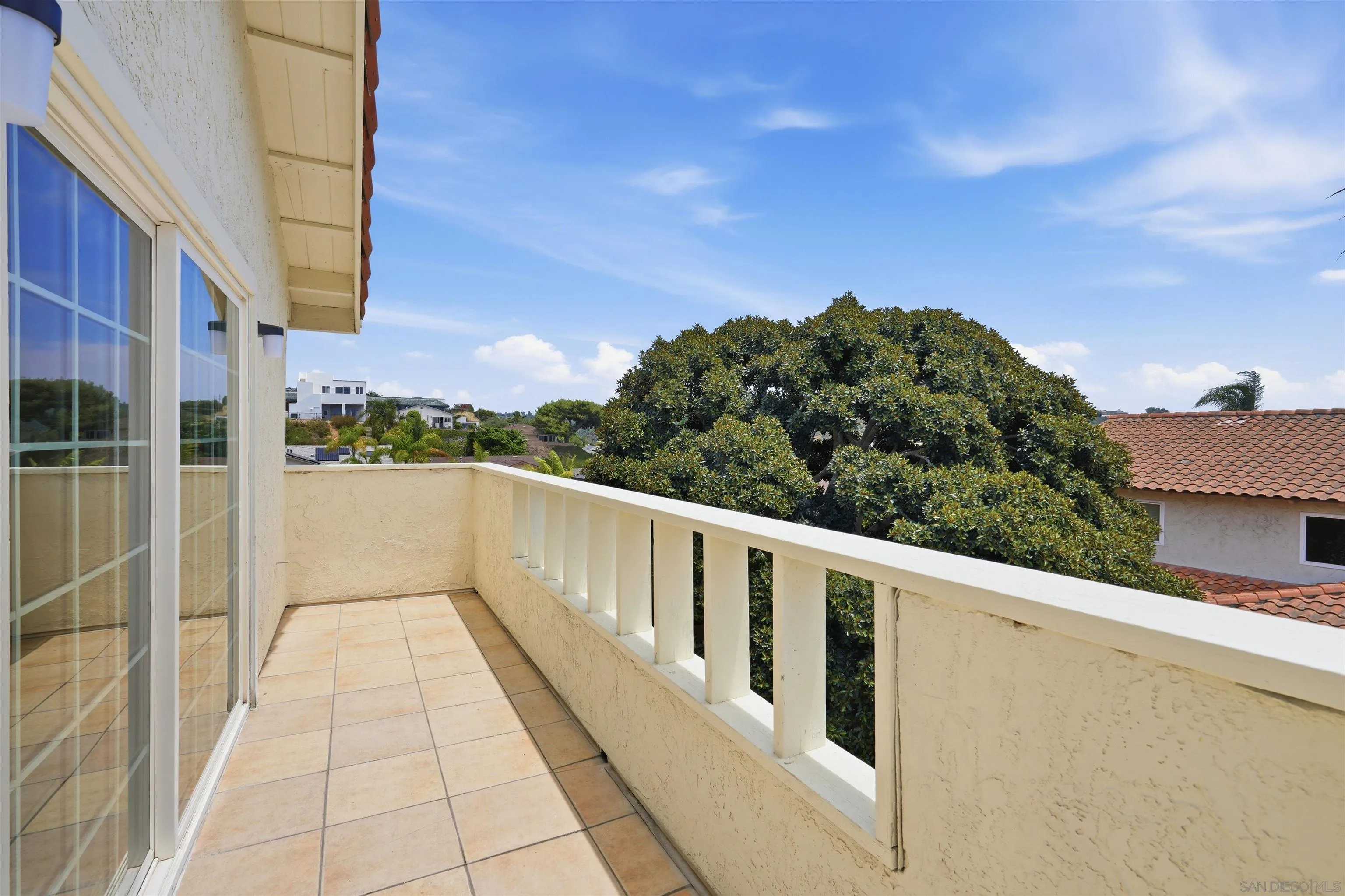https://cdn.realtyfeed.com/cdn/127/260014186/2fcb51ea3a1ae1a019b971fa6d9e0883.webp