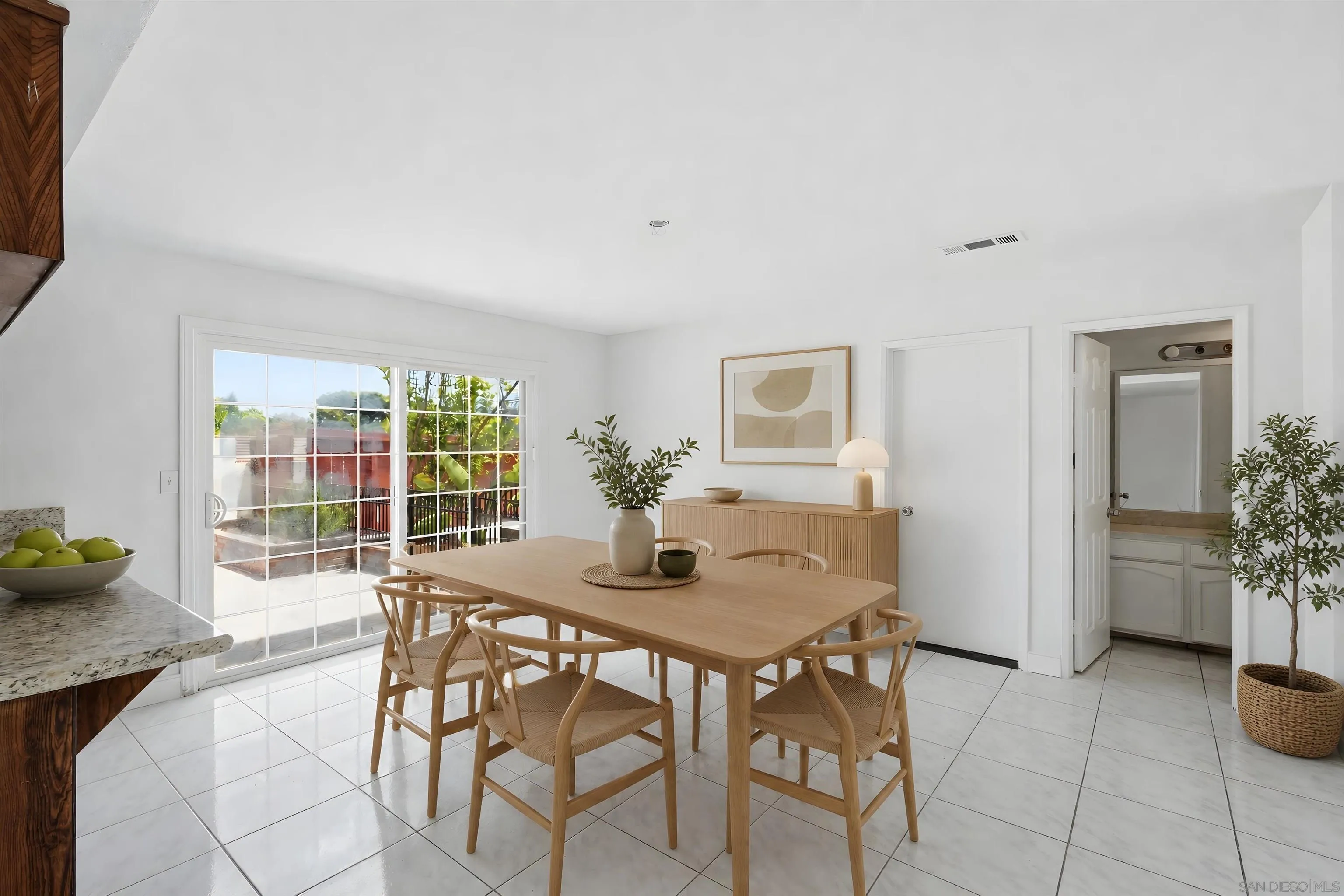 https://cdn.realtyfeed.com/cdn/127/260014186/61854f2835fd24a4a67ae770b99e65b6.webp