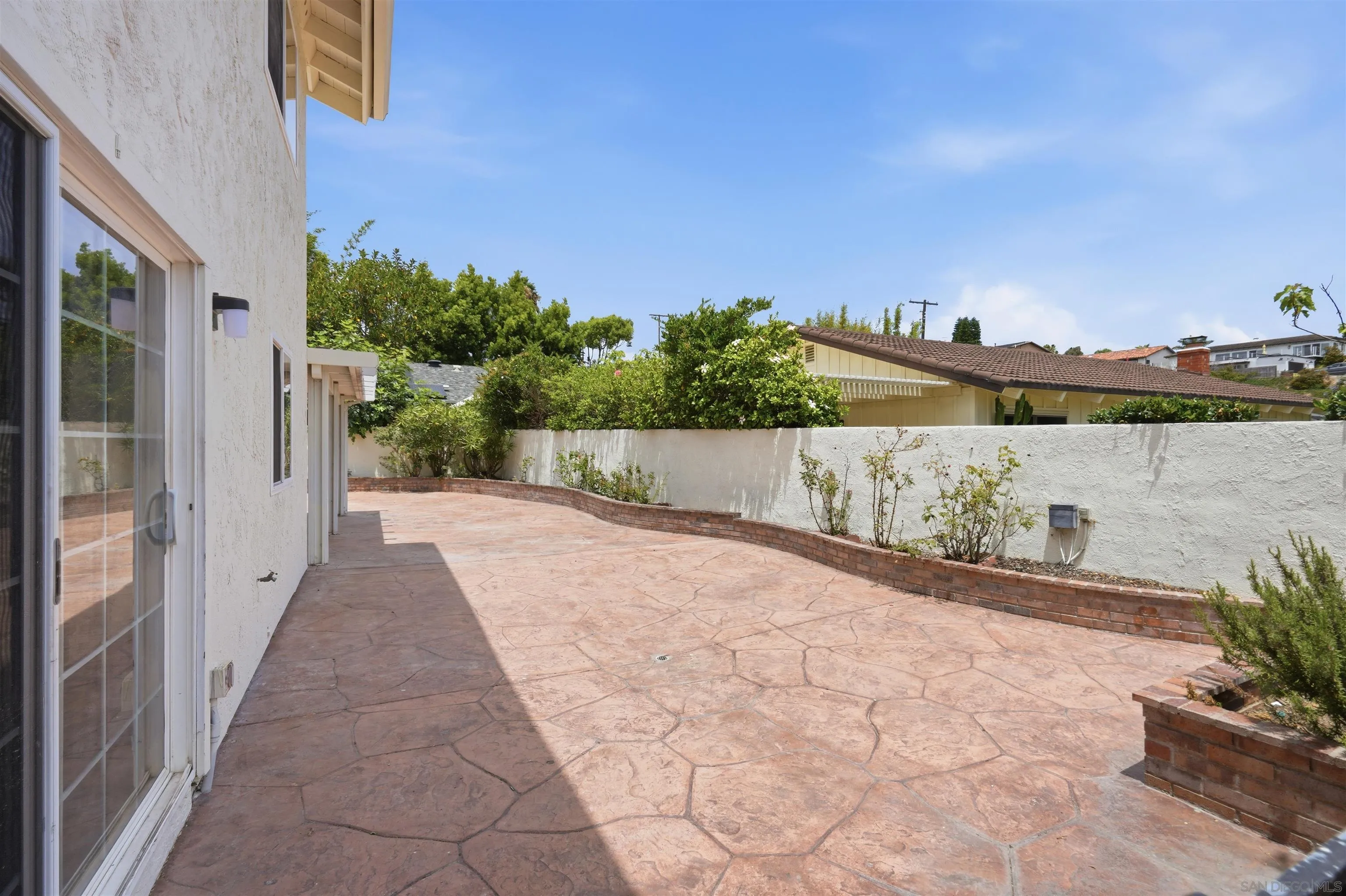 https://cdn.realtyfeed.com/cdn/127/260014186/dd4ccaa810837dbce39d02f3dce5ebae.webp