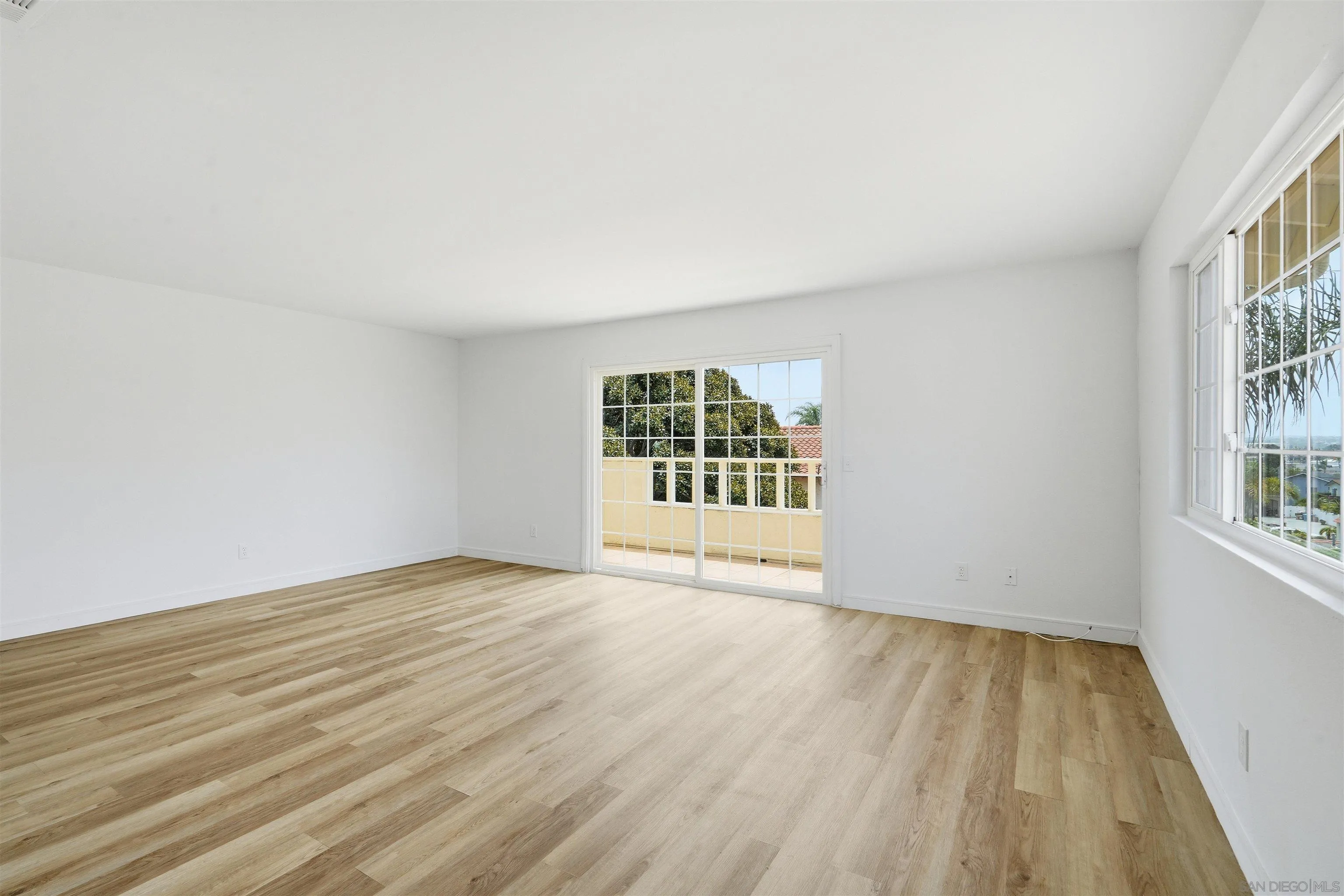 https://cdn.realtyfeed.com/cdn/127/260014186/e697256dbe6871006a7ef232b06931cd.webp