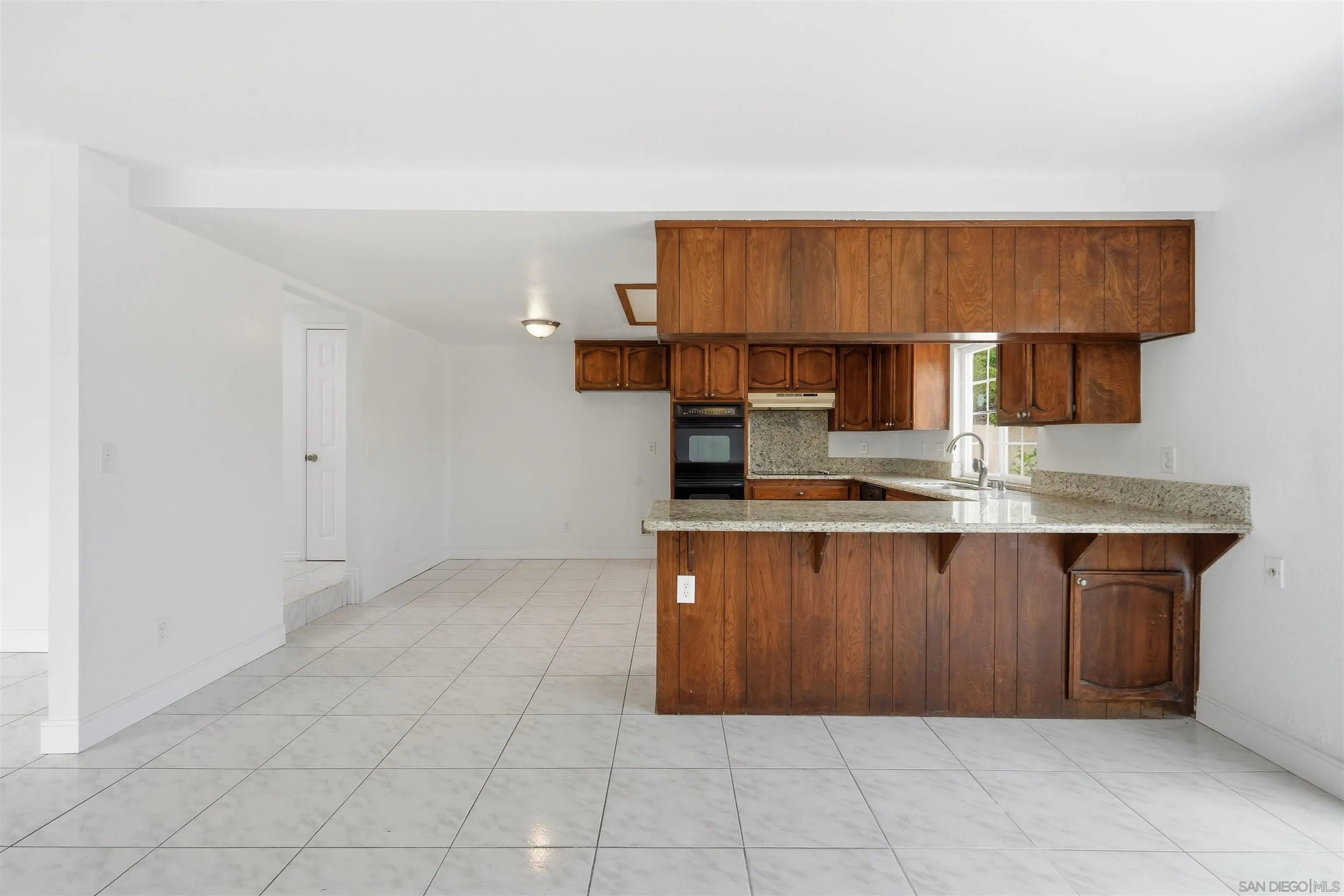 https://cdn.realtyfeed.com/cdn/127/260014186/e70a89ec209ddf5627e86a7b911b3ed9.webp