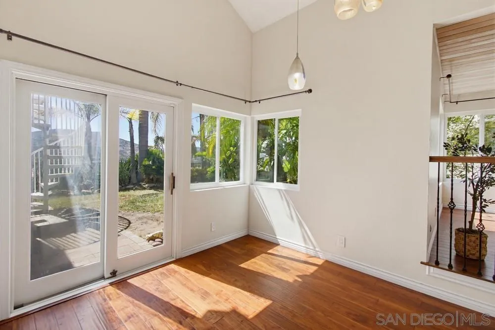 https://cdn.realtyfeed.com/cdn/127/260014187/3c416e91f03bb447cb21e9fd91782716.webp
