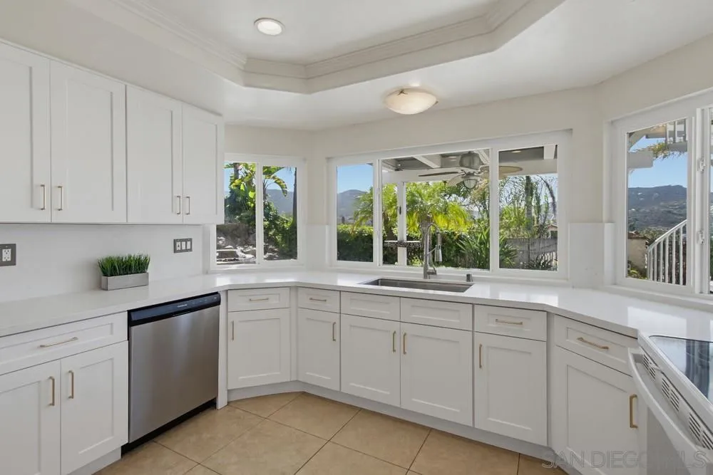https://cdn.realtyfeed.com/cdn/127/260014187/635597b0aa1c6fac239117446f44a053.webp