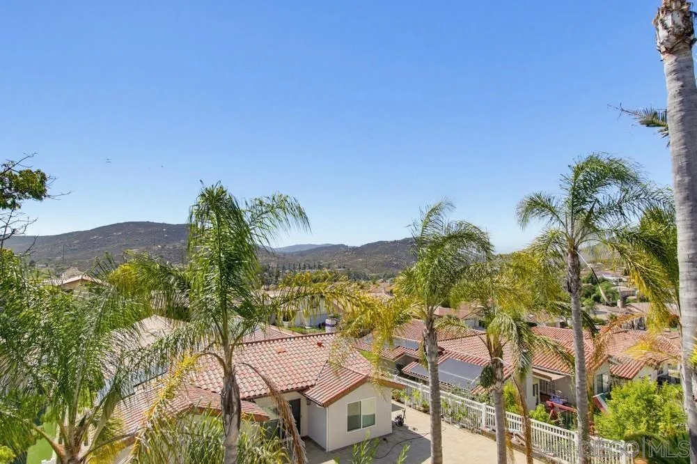 https://cdn.realtyfeed.com/cdn/127/260014187/87abbbfecefde6cec098a4a6db9da168.webp