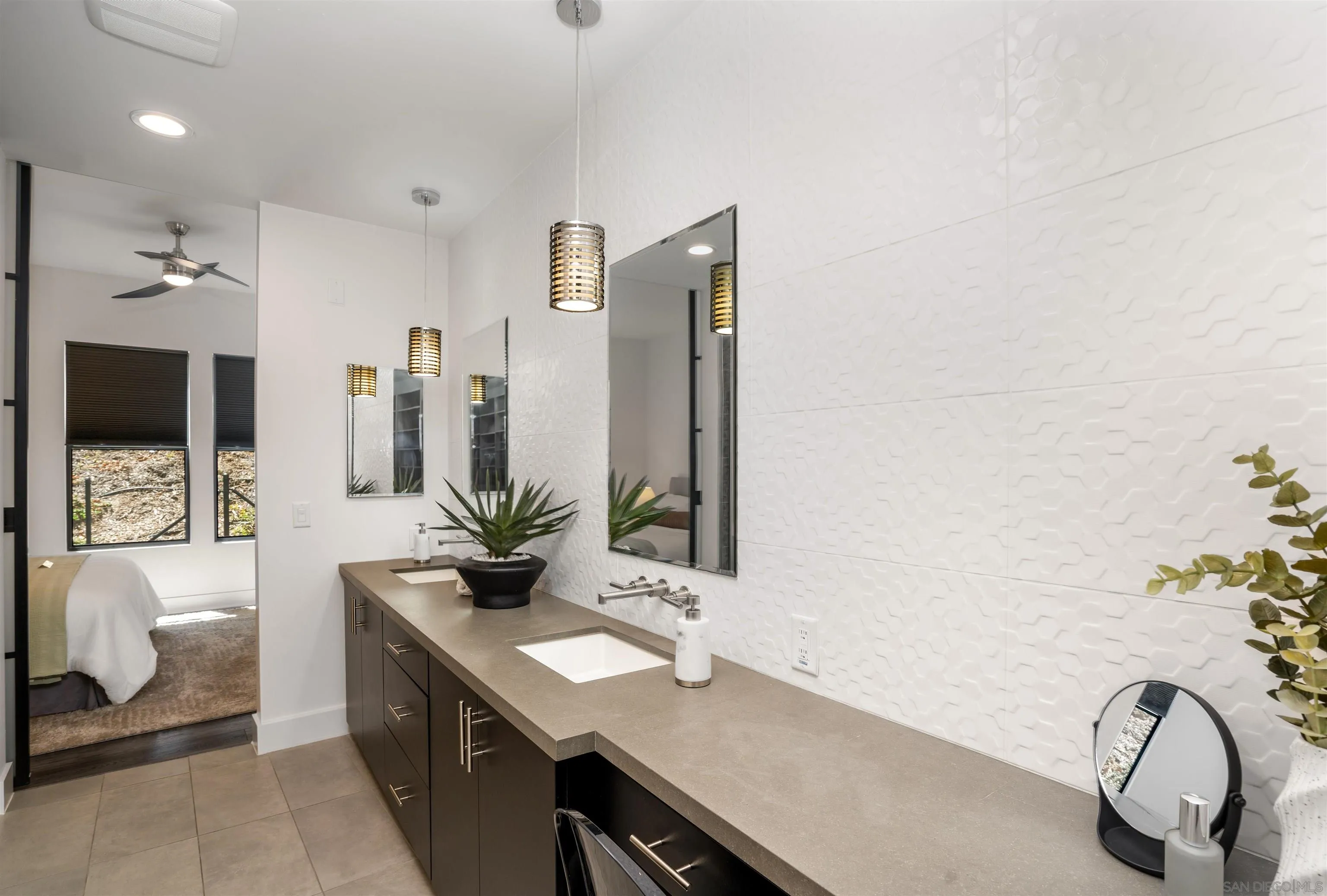 https://cdn.realtyfeed.com/cdn/127/260014190/11eddb386d118480e40fe50e6279648e.webp