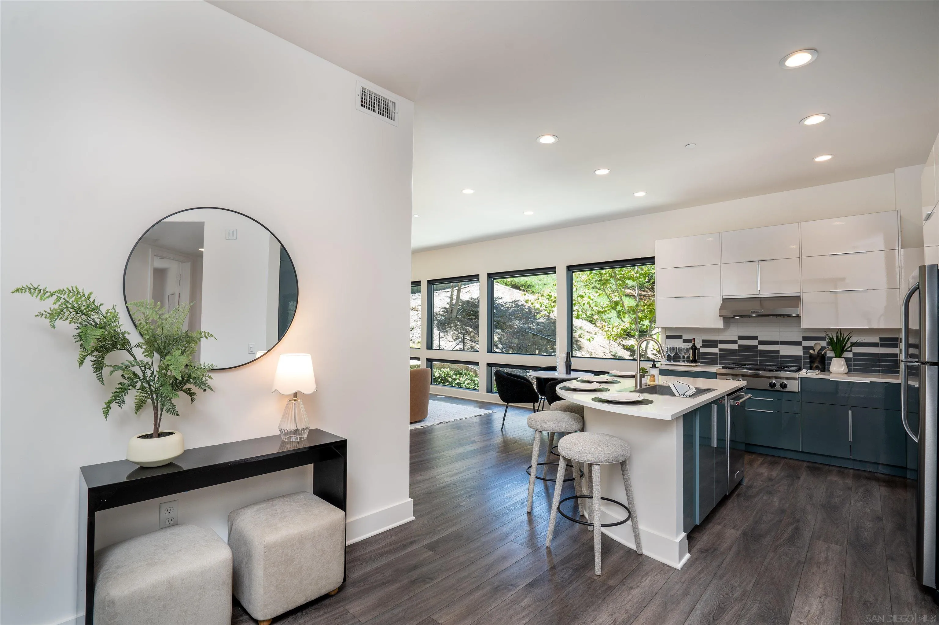 https://cdn.realtyfeed.com/cdn/127/260014190/8fe23e47e3d9146512de79b4dc86b611.webp