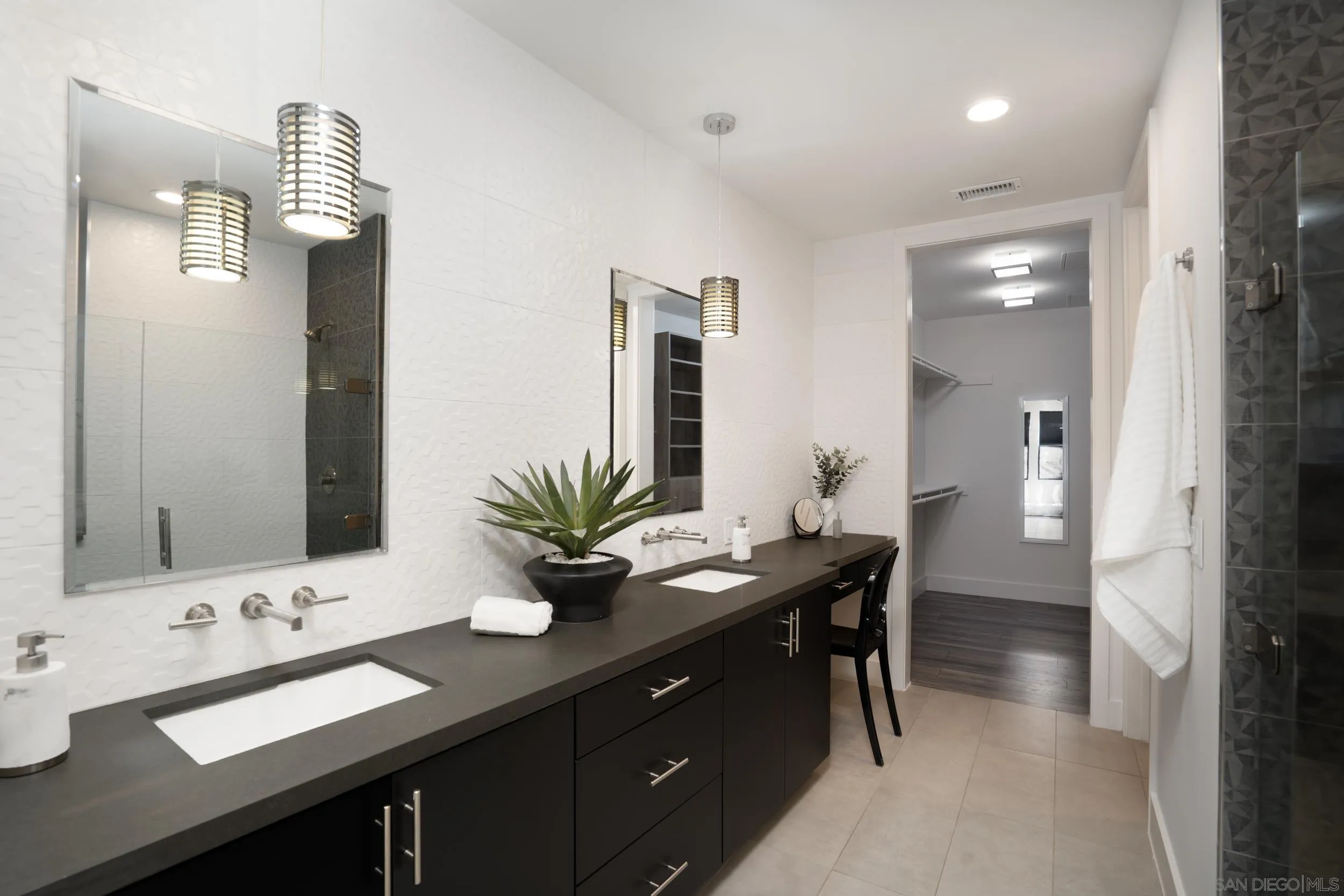 https://cdn.realtyfeed.com/cdn/127/260014190/9a003ab552bd08ffe8c6a7fd01041505.webp