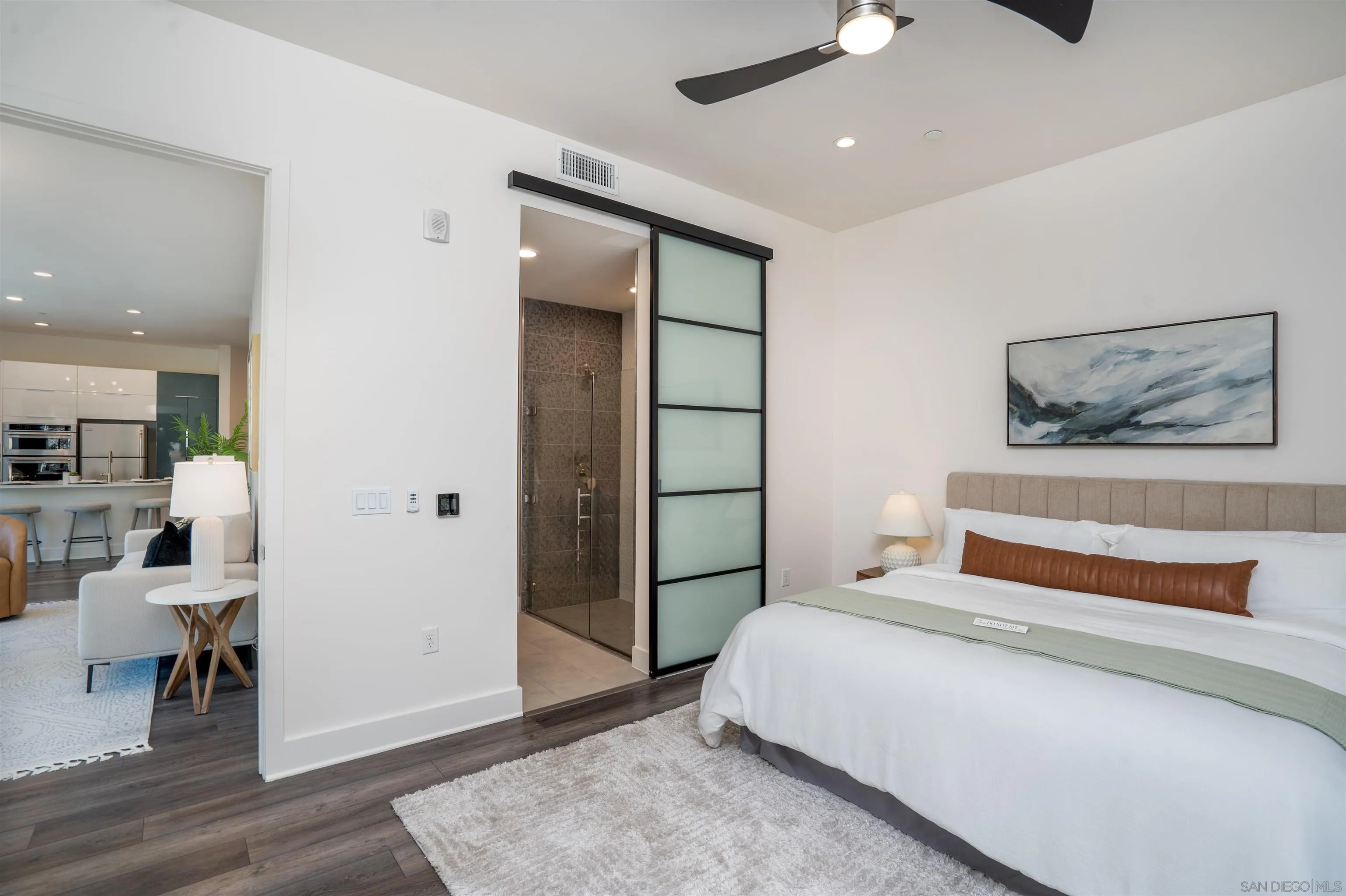 https://cdn.realtyfeed.com/cdn/127/260014190/f6df6e6bbb20fb72d6a0f0bf4e3bebfd.webp