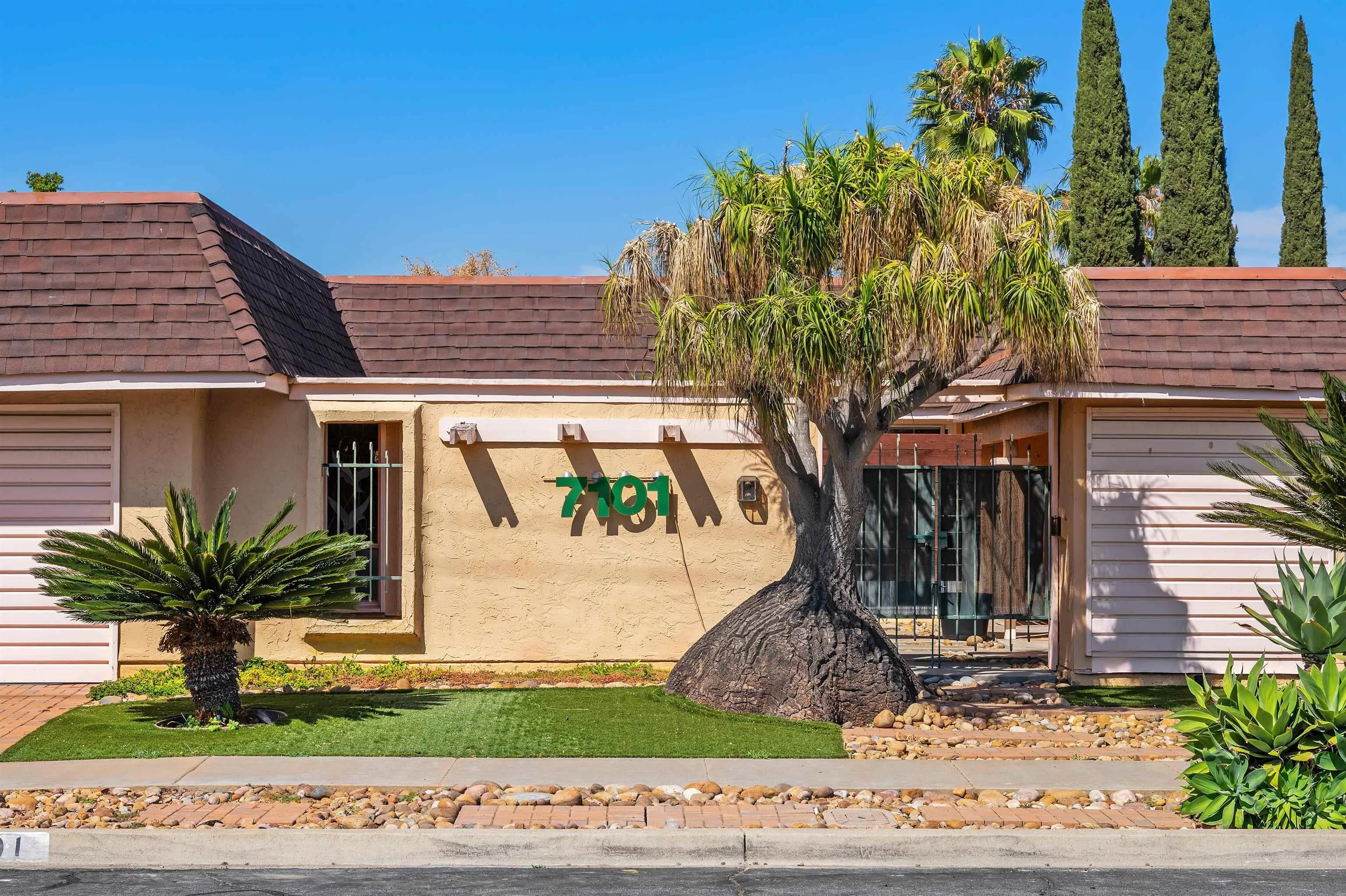 https://cdn.realtyfeed.com/cdn/127/260014191/52679434eded7ed580e298d9089f8300.webp