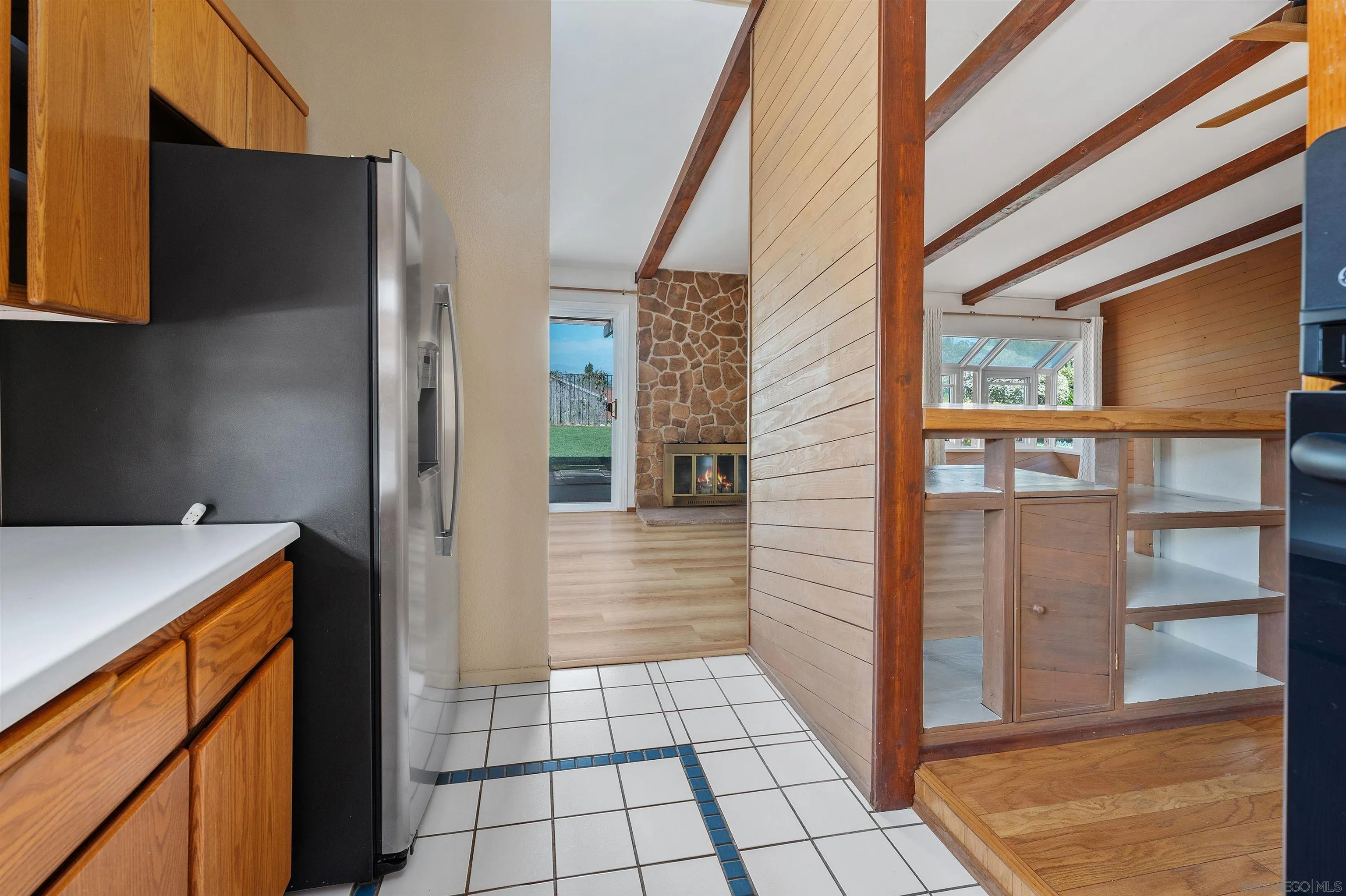 https://cdn.realtyfeed.com/cdn/127/260014191/67c6f58e15e8f60c0a177e16ba057ed1.webp