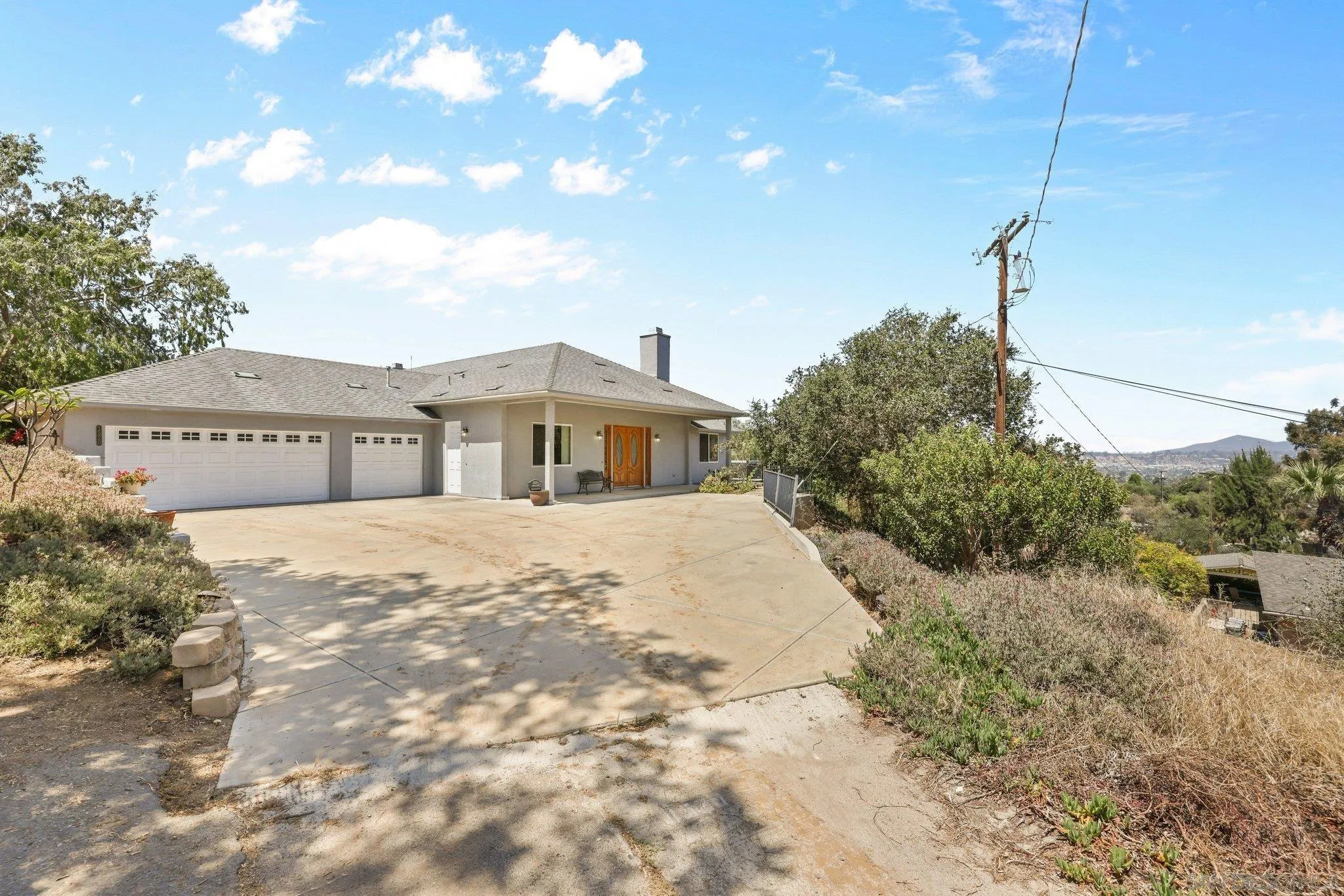 https://cdn.realtyfeed.com/cdn/127/260014192/62ac69ba56480ee1b9eab8e8b2107e98.webp