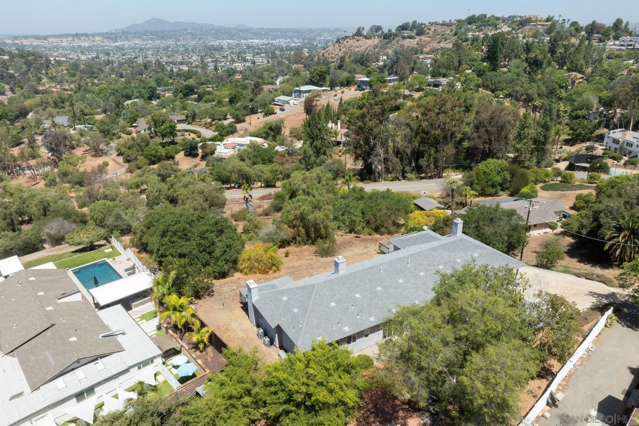 https://cdn.realtyfeed.com/cdn/127/260014192/fa4a8a8fa917da049c37d586655b2cdb.webp