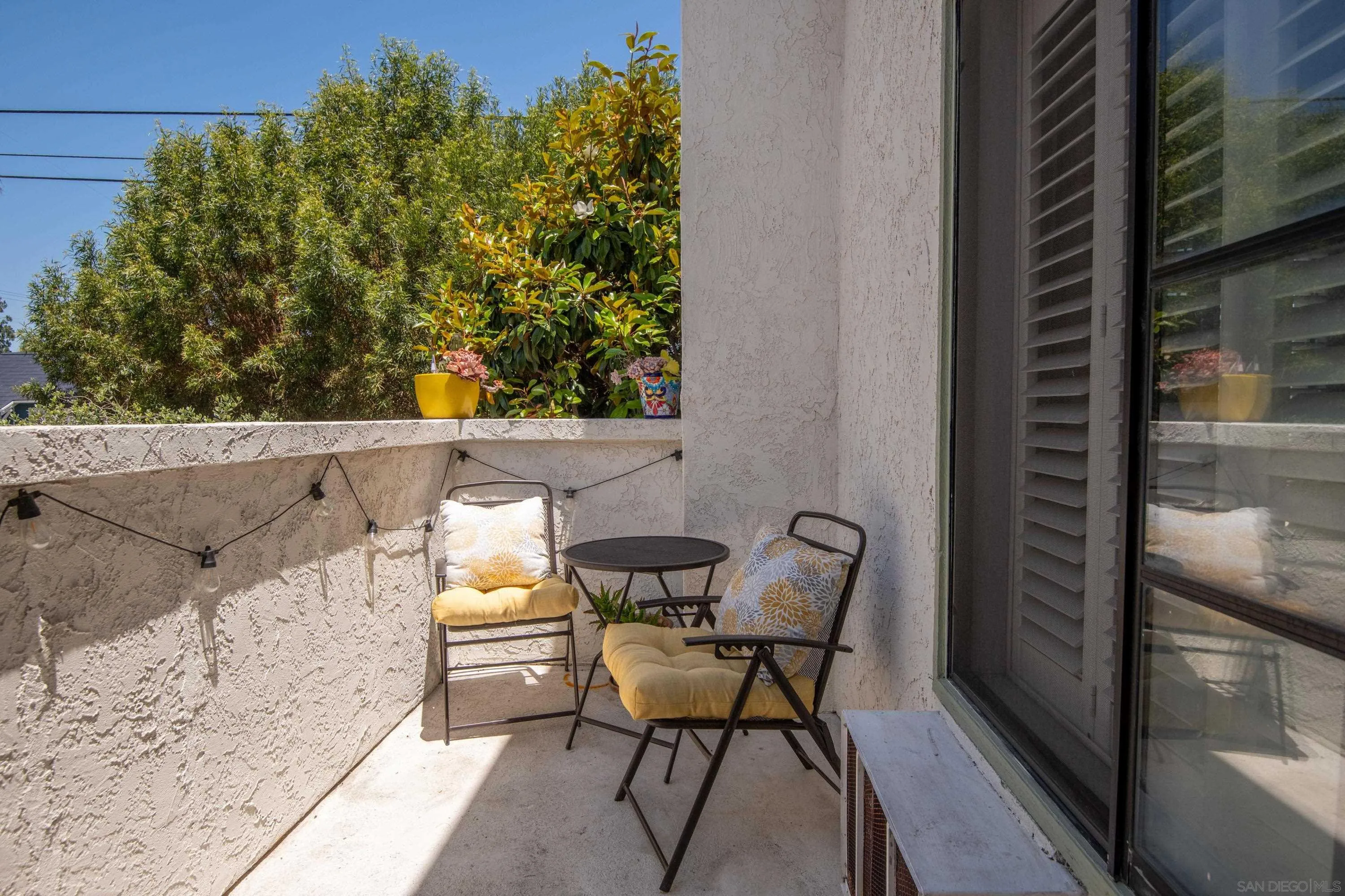 https://cdn.realtyfeed.com/cdn/127/260014193/616d28bed98274b372fd673120aaf0c8.webp