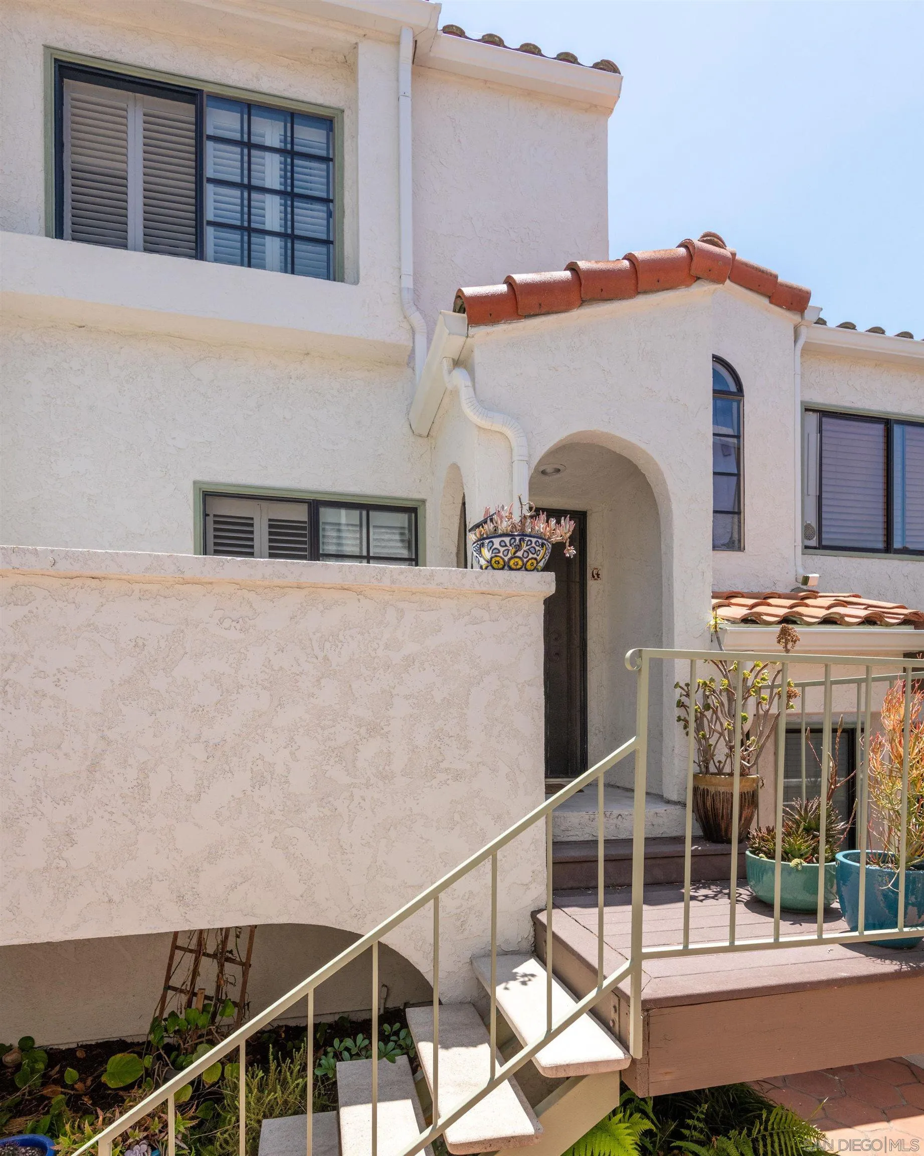 https://cdn.realtyfeed.com/cdn/127/260014193/b980f592b9e0a0b48f17b07dcc456d4d.webp