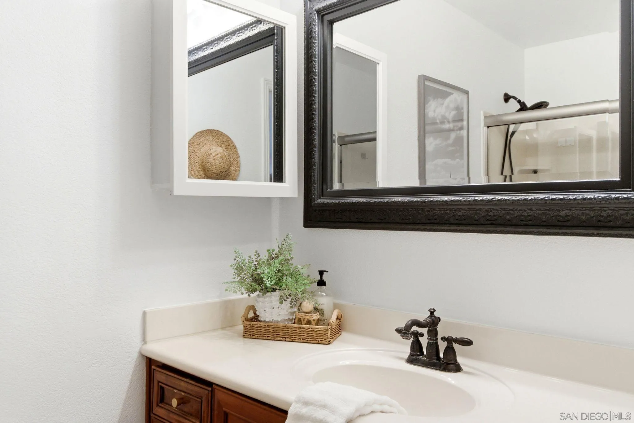 Photo #12: 260014194 Listing: Photo #12