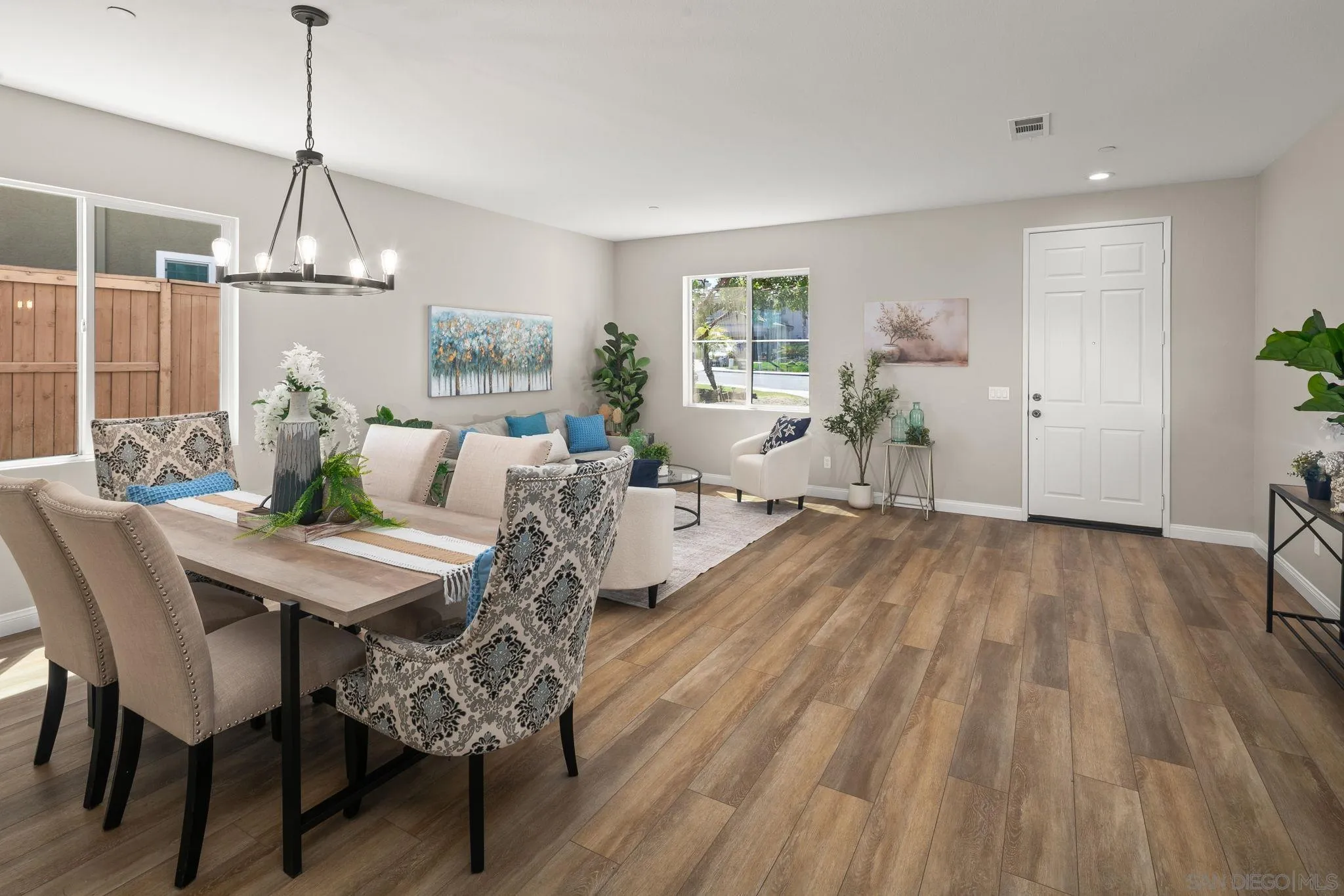 https://cdn.realtyfeed.com/cdn/127/260014196/1552223001b7d601b265bc8f11e5075a.webp