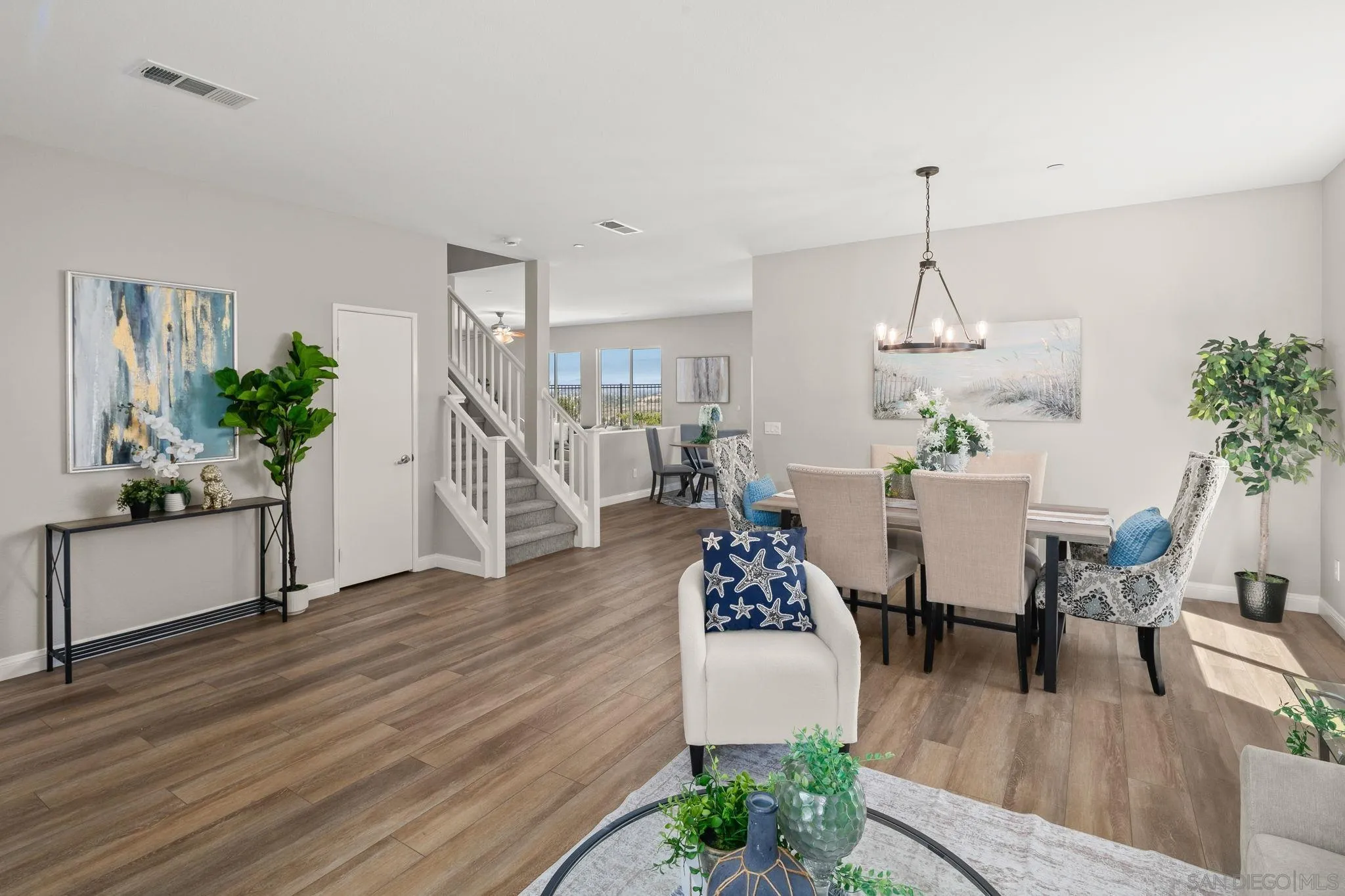 https://cdn.realtyfeed.com/cdn/127/260014196/15a51098ed12648cd25d59472343dfd9.webp