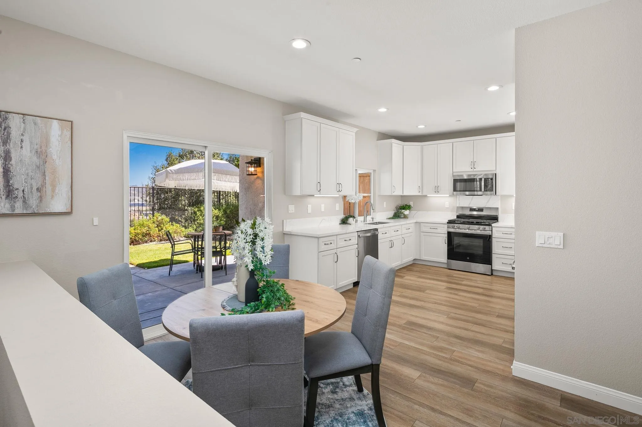 https://cdn.realtyfeed.com/cdn/127/260014196/166cfc35863c2118111e37ef8c99d554.webp