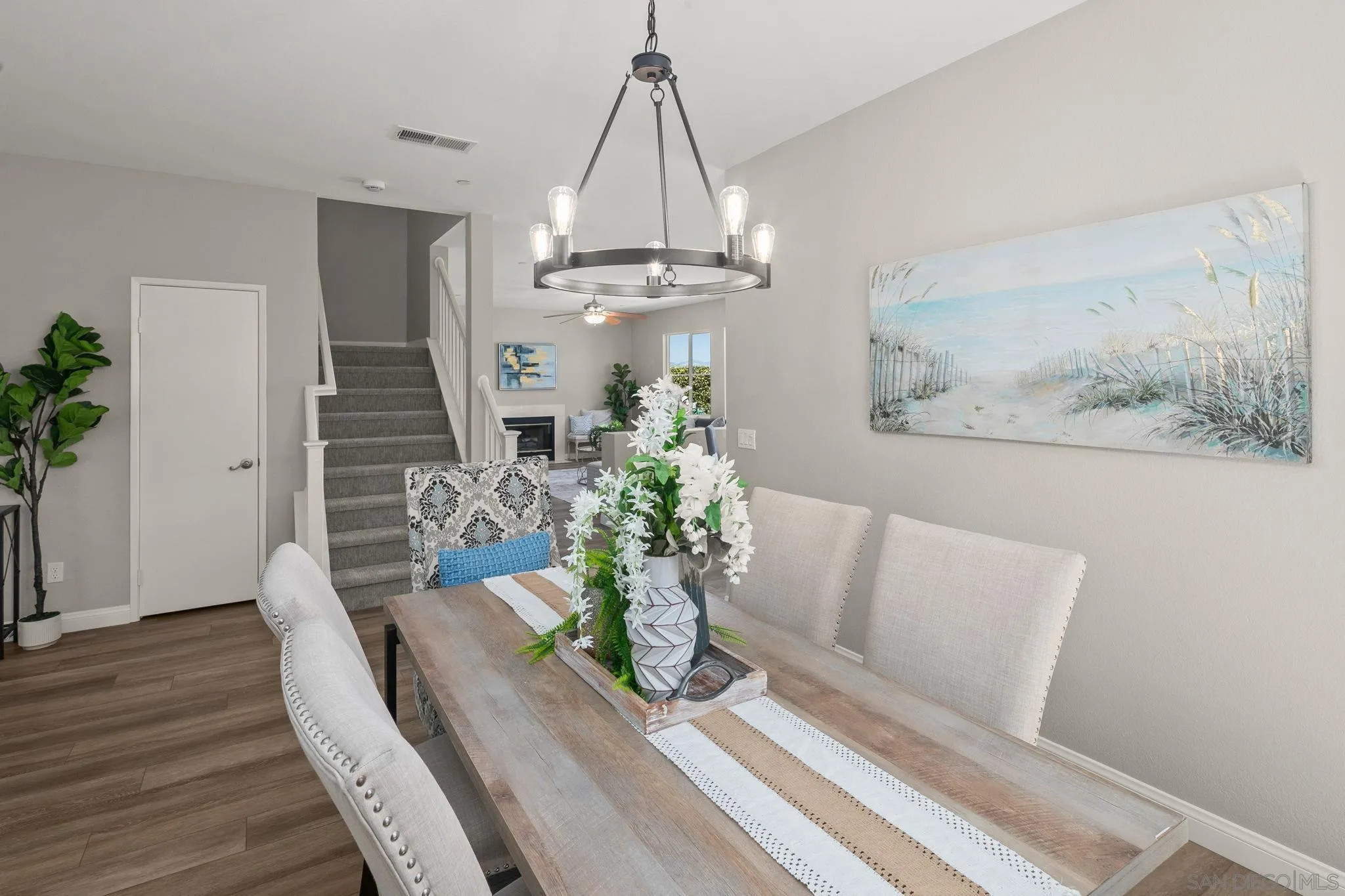 https://cdn.realtyfeed.com/cdn/127/260014196/93050608ecdbbc62dc4f507b7584836d.webp