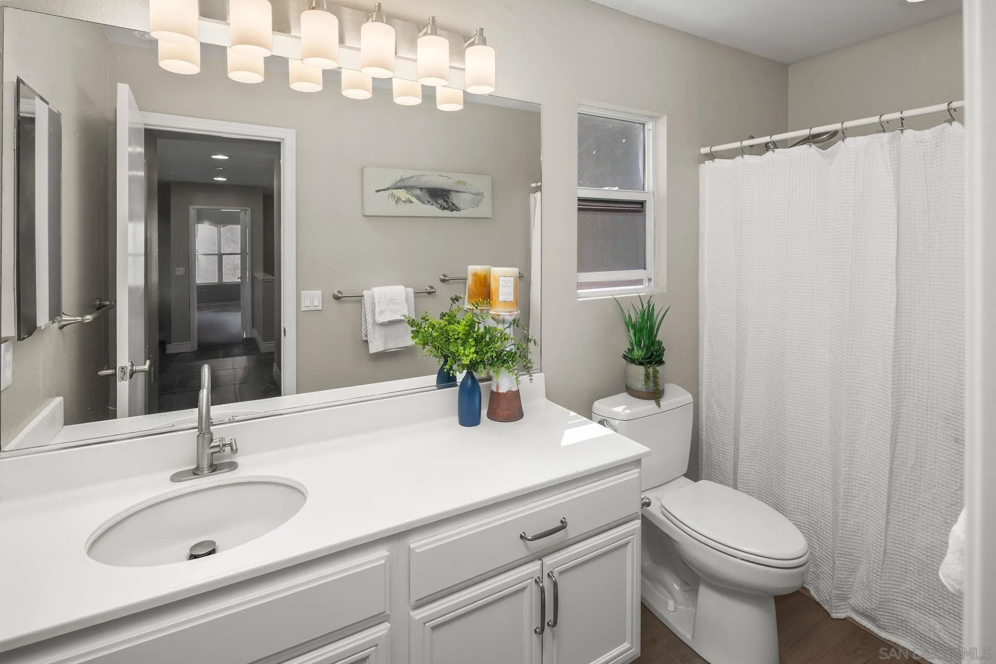 https://cdn.realtyfeed.com/cdn/127/260014196/b2b59500908293cdb80ba72273b99ef7.webp