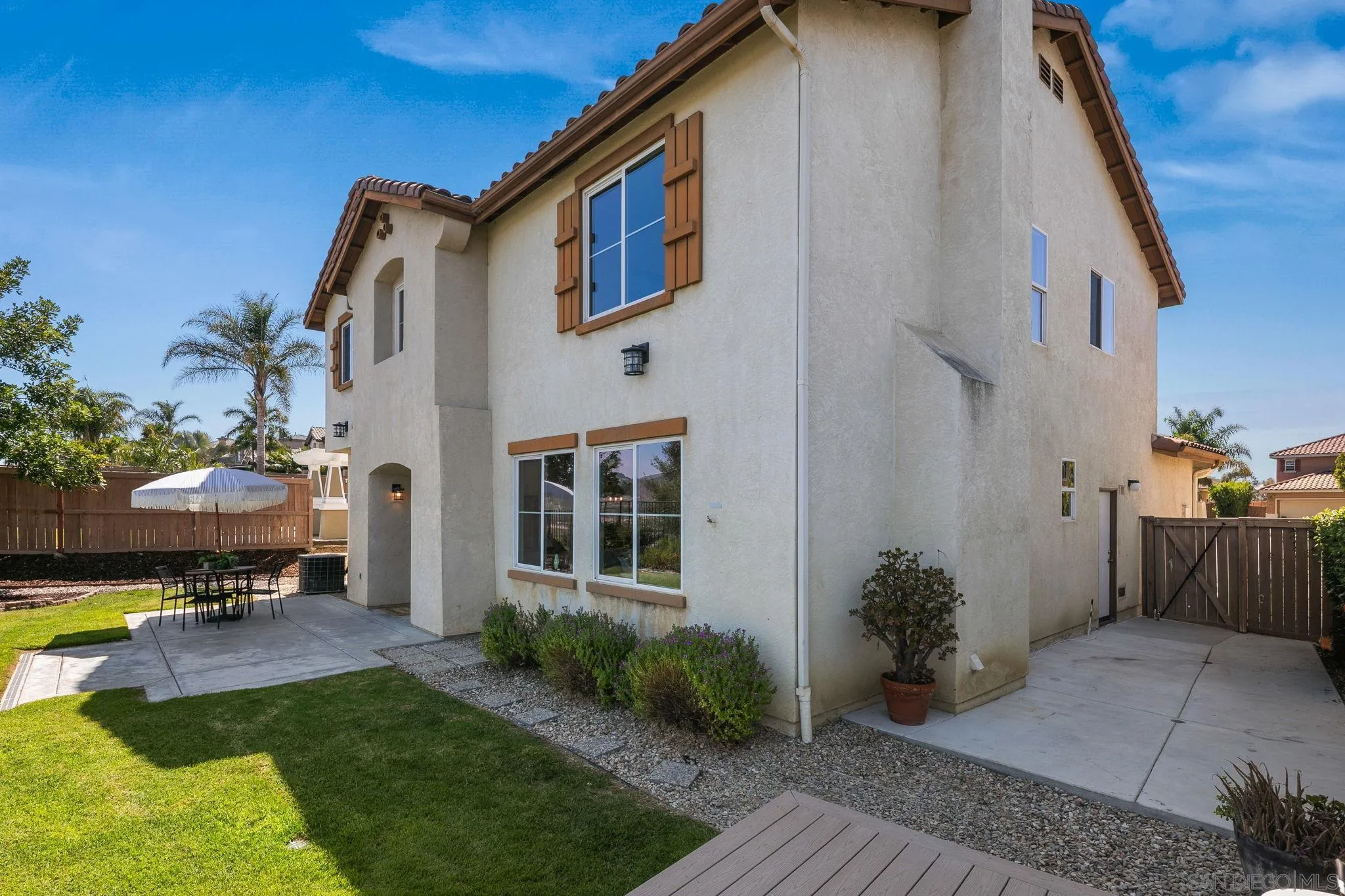 https://cdn.realtyfeed.com/cdn/127/260014196/e49129a36a51ca4a0c0c0ab2b6eb7567.webp