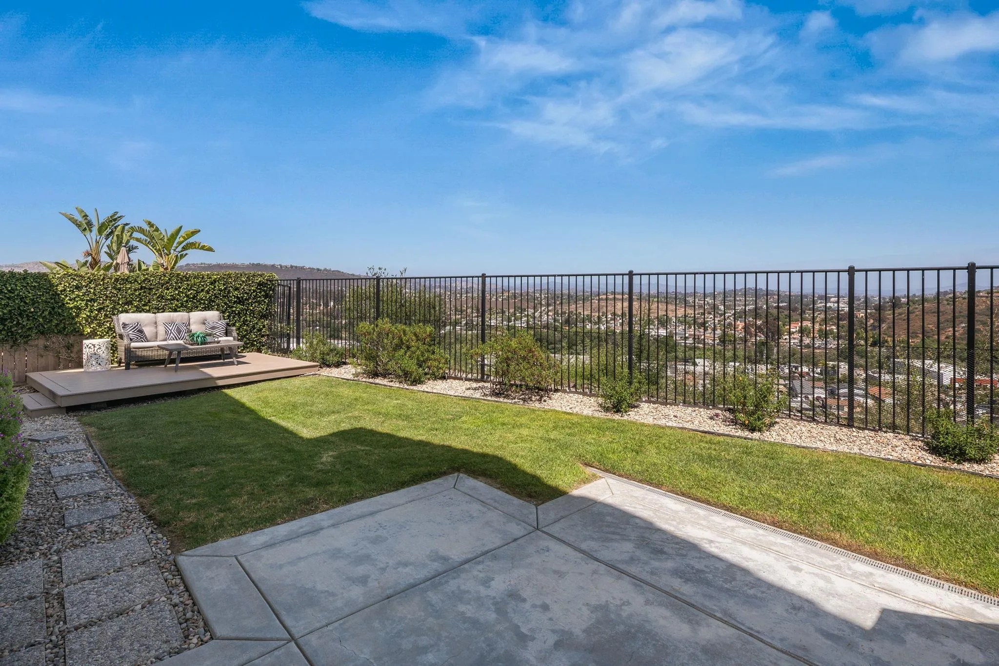 https://cdn.realtyfeed.com/cdn/127/260014196/e8b5694e972f6c0d775bb3e9f85f2485.webp