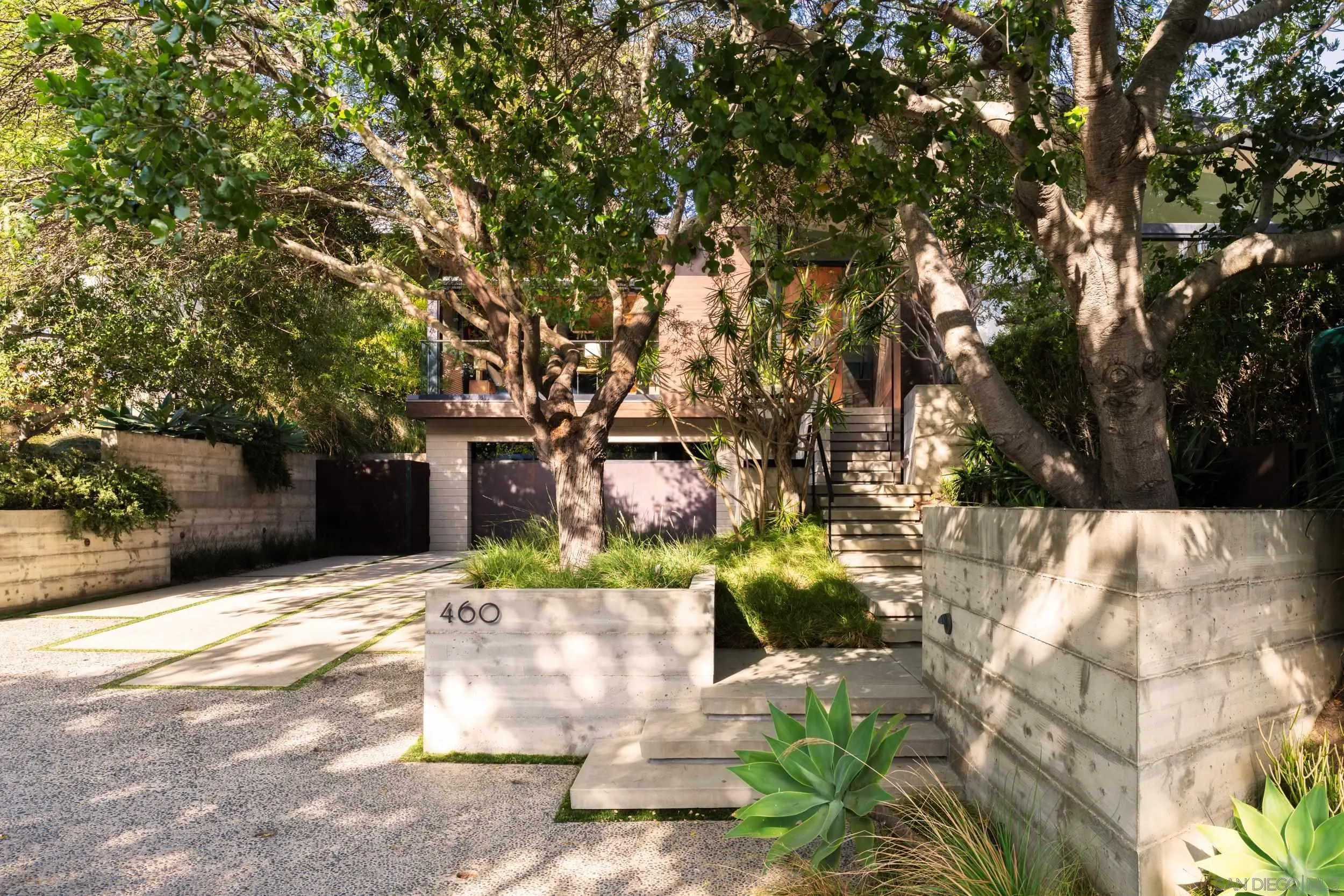 https://cdn.realtyfeed.com/cdn/127/260014197/1511c1259ce21b5060c86f51618f43e9.webp