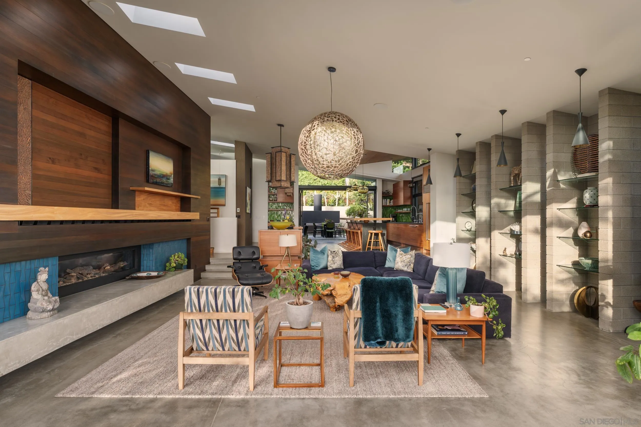 https://cdn.realtyfeed.com/cdn/127/260014197/590f0a06187e50f83a0063f735bcc855.webp