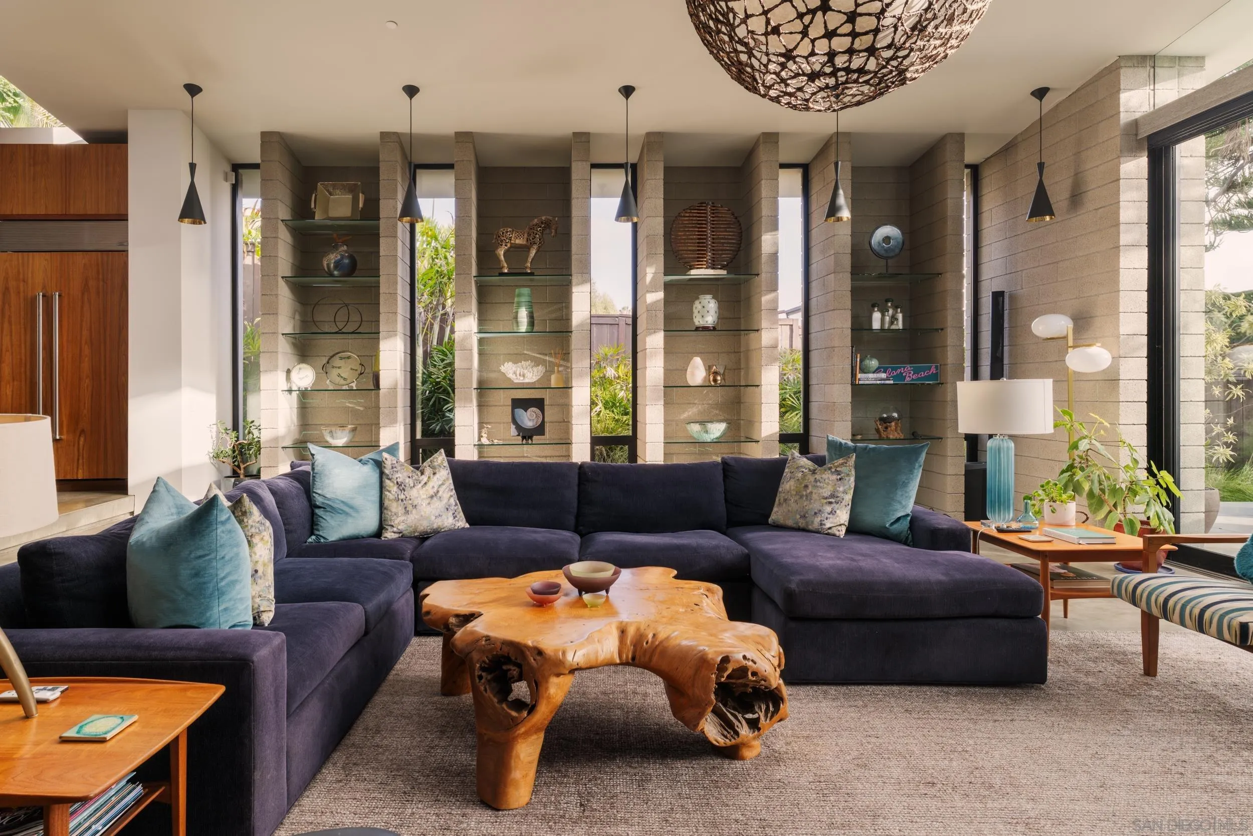 https://cdn.realtyfeed.com/cdn/127/260014197/8259d1d0cb72144421467e29e89f0d11.webp