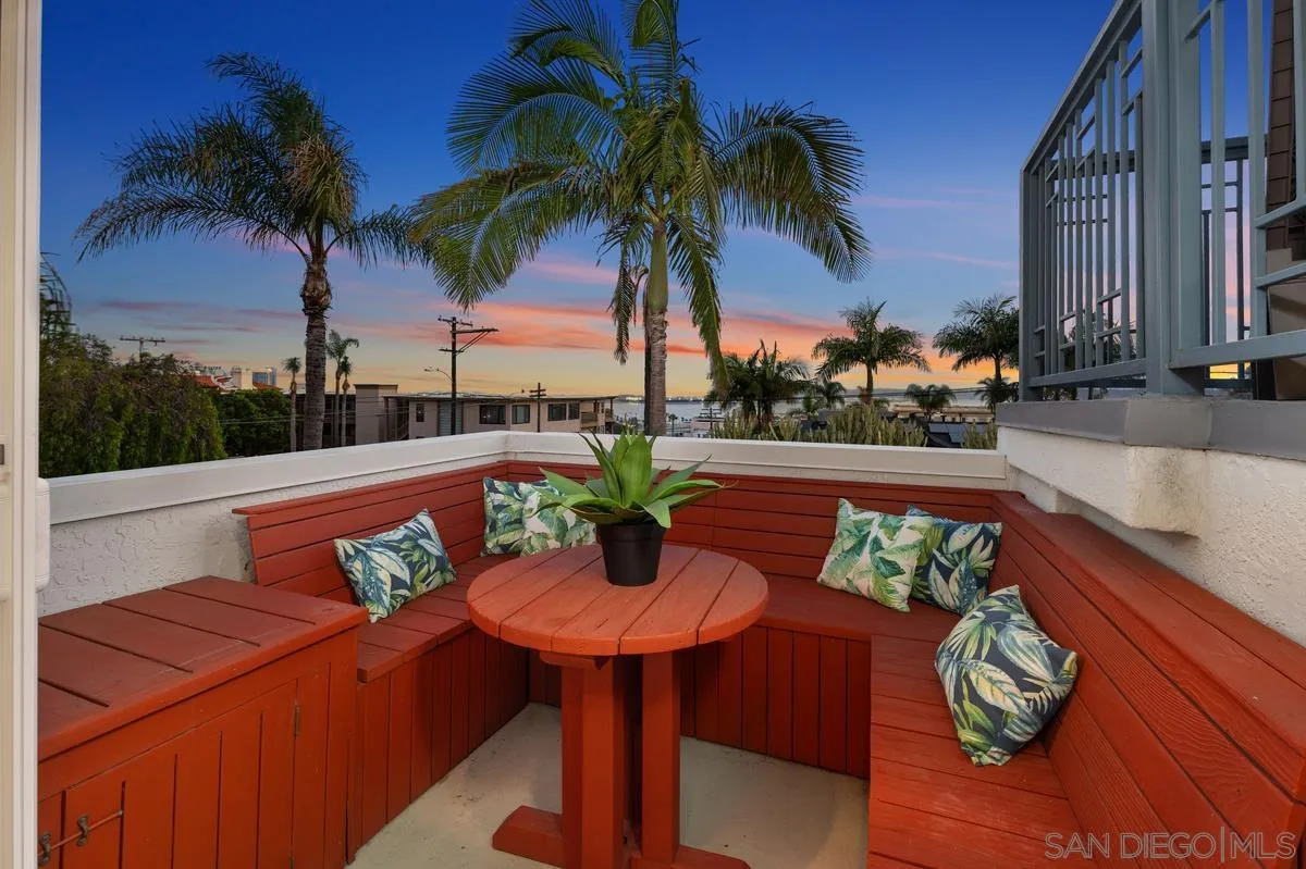 https://cdn.realtyfeed.com/cdn/127/260014199/5a39ff88bd4e011aa0a50f7f28a3a1b7.webp