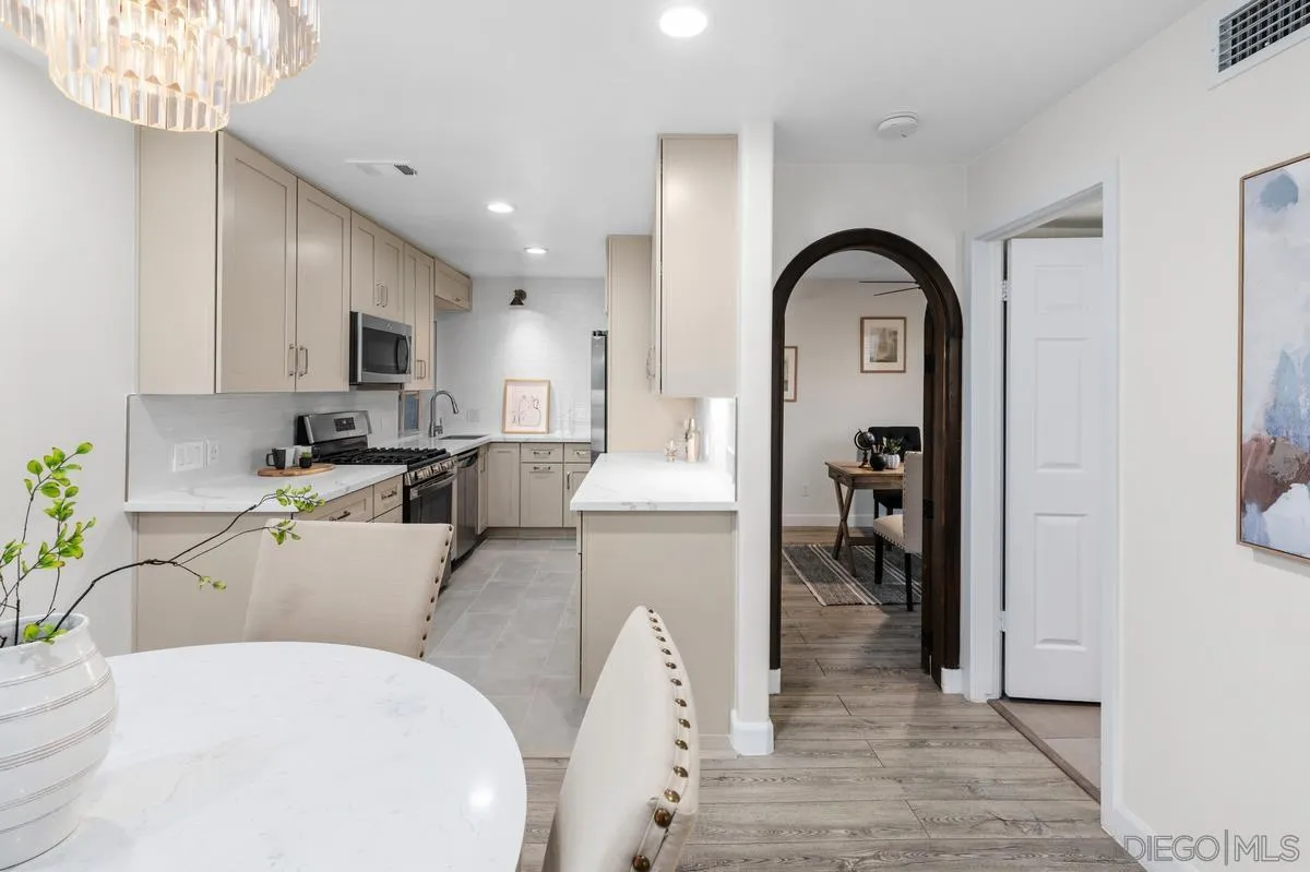 https://cdn.realtyfeed.com/cdn/127/260014199/c883ef67c177bddc03361a4337ebdc62.webp