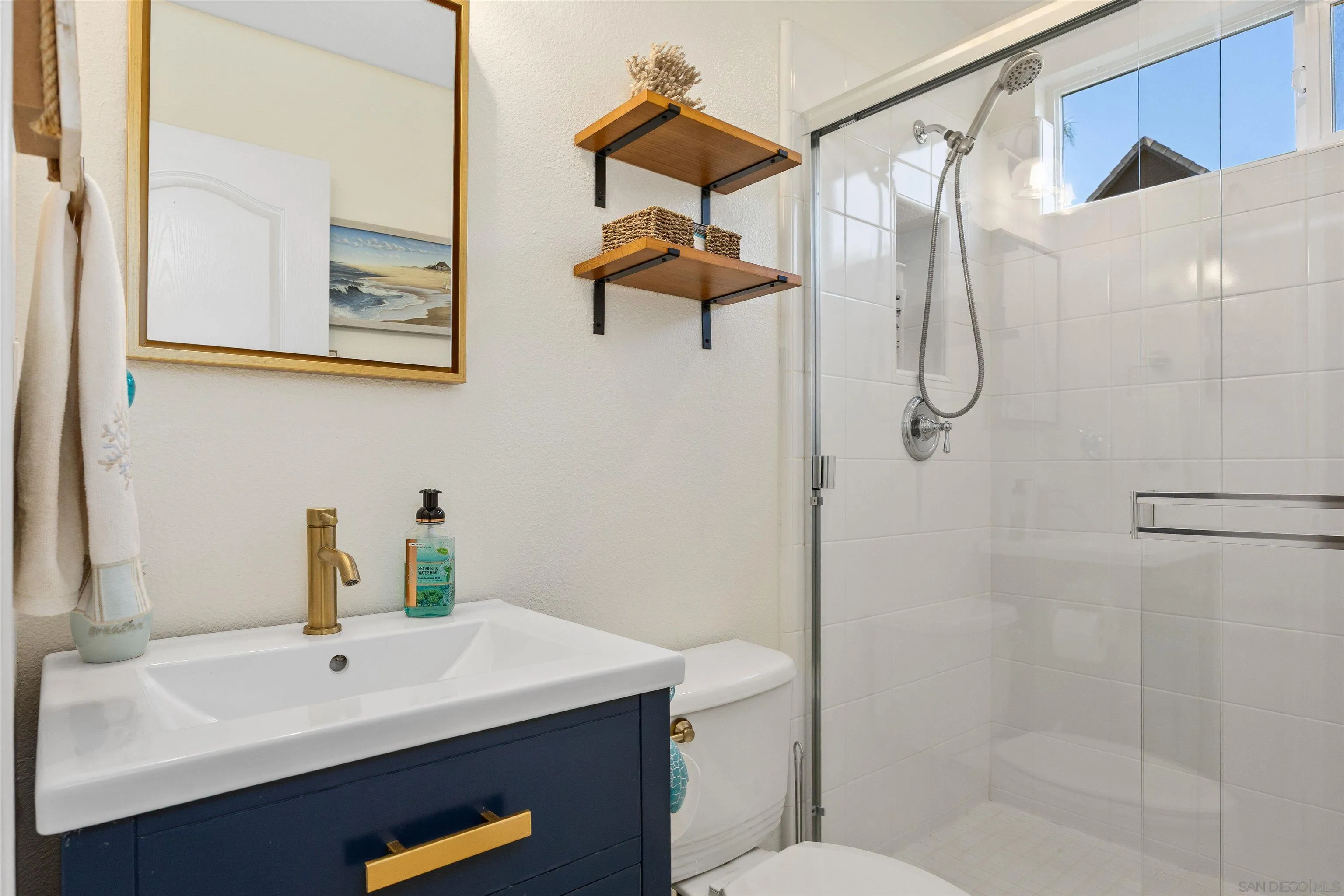 https://cdn.realtyfeed.com/cdn/127/260014200/c962869c1c16b09708eeebb3eebdecad.webp