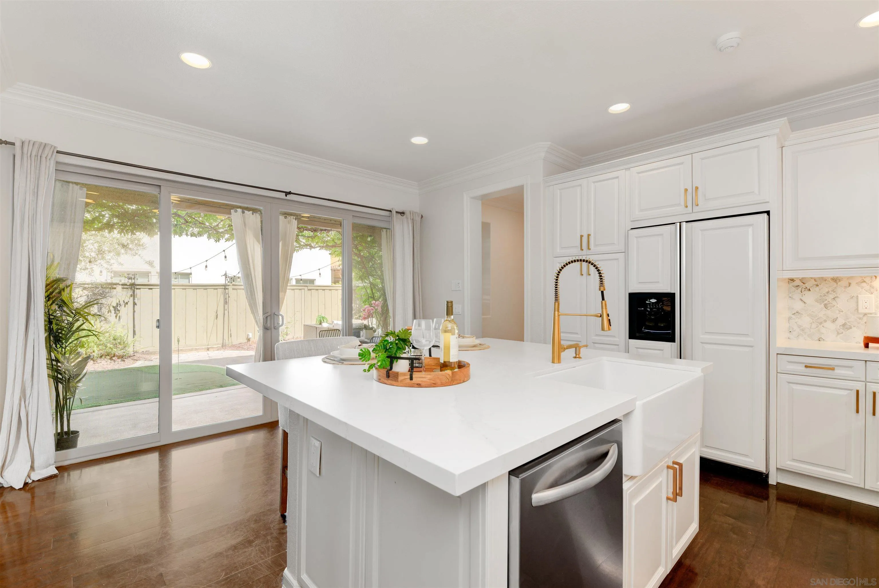 https://cdn.realtyfeed.com/cdn/127/260014203/8963d5b9cd63b463a65319dc833525c9.webp
