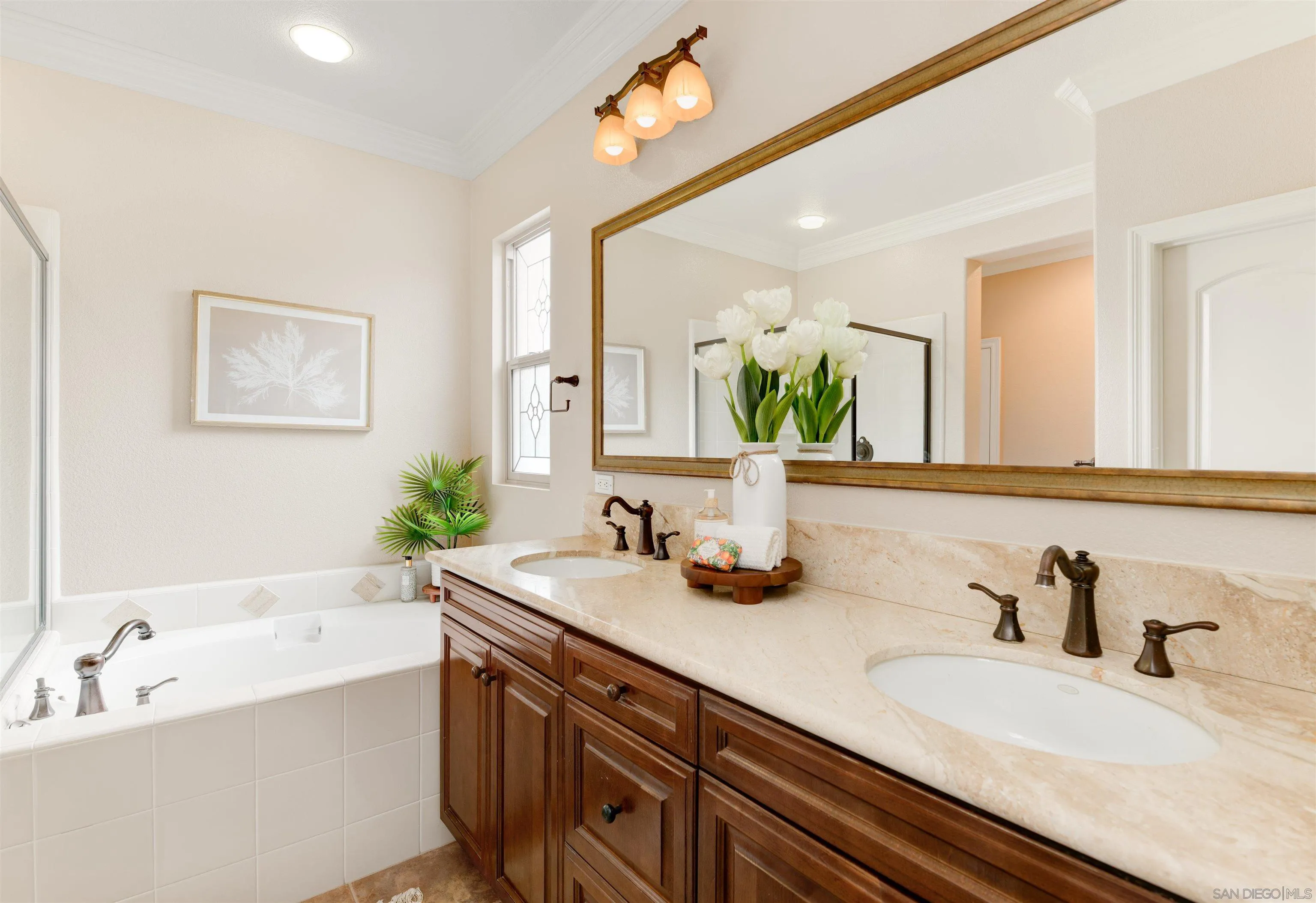 https://cdn.realtyfeed.com/cdn/127/260014203/c4558b87499bfddf6feee466da1c0c0c.webp