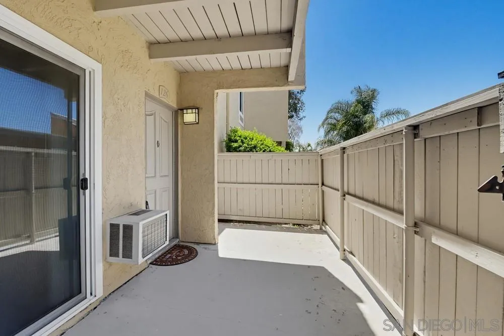 Photo #3: 260014204 Listing: Photo #3