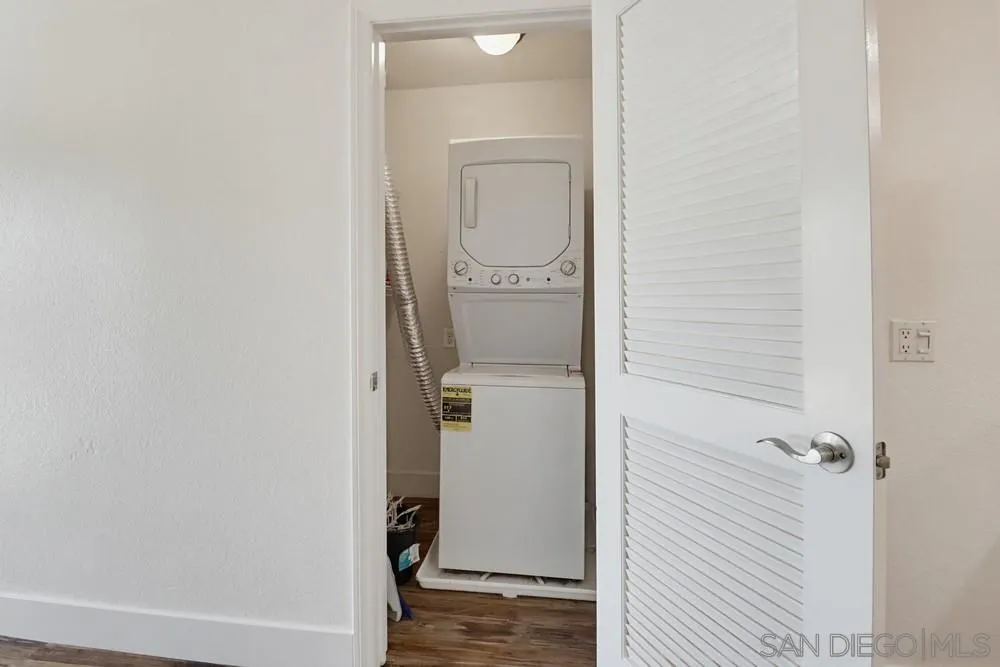 Photo #25: 260014204 Listing: Photo #25