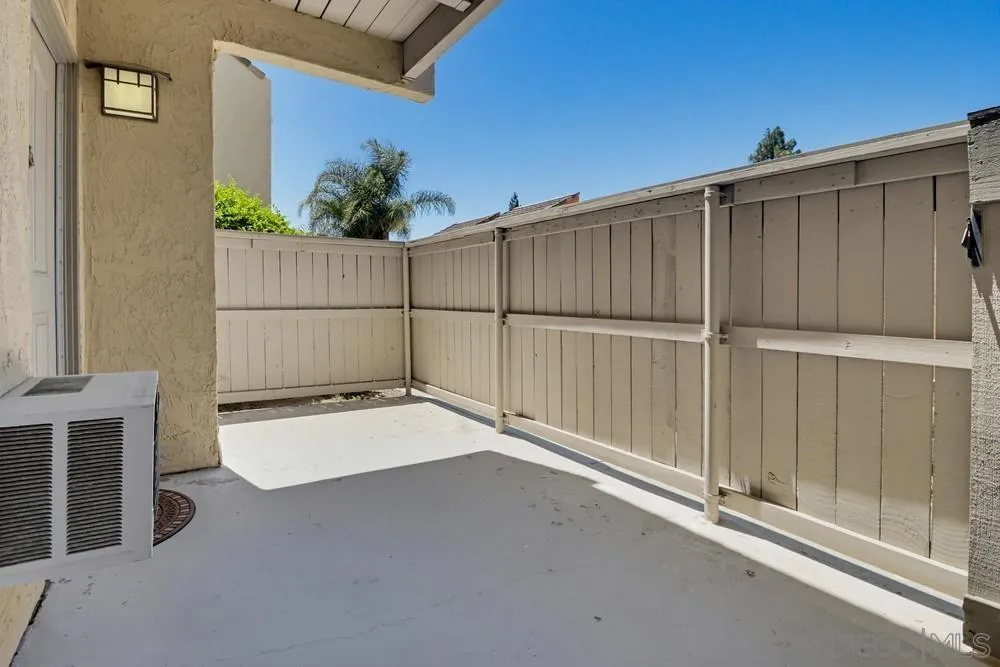 Photo #4: 260014204 Listing: Photo #4
