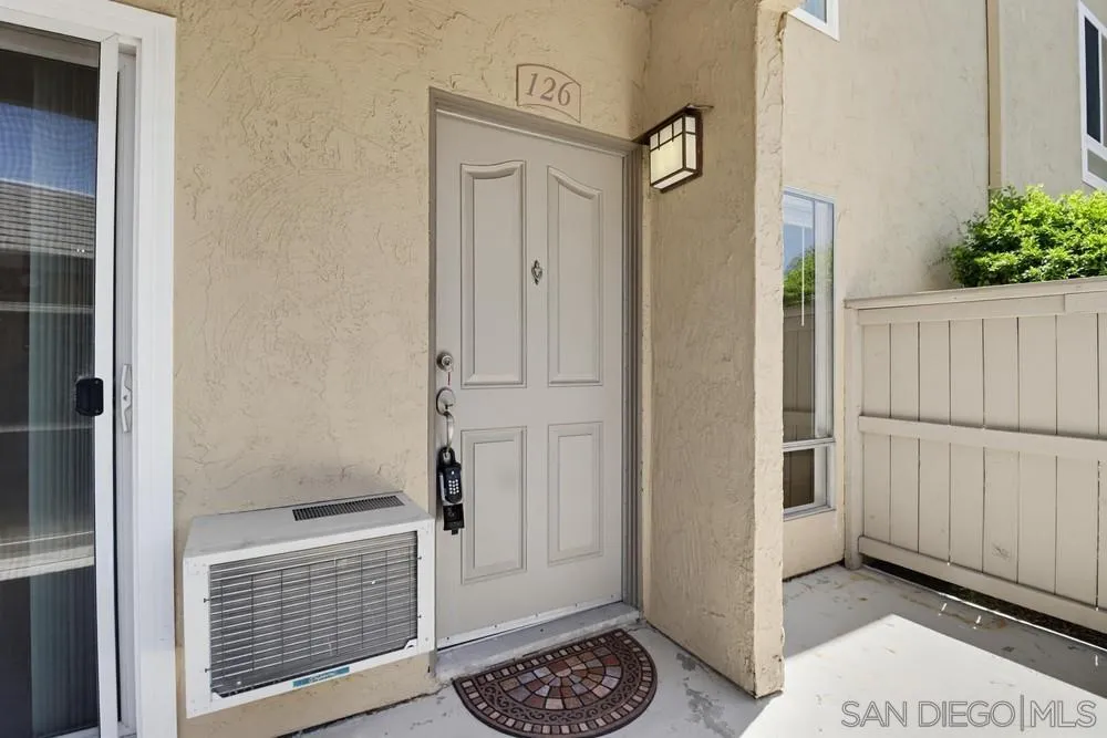 Photo #5: 260014204 Listing: Photo #5