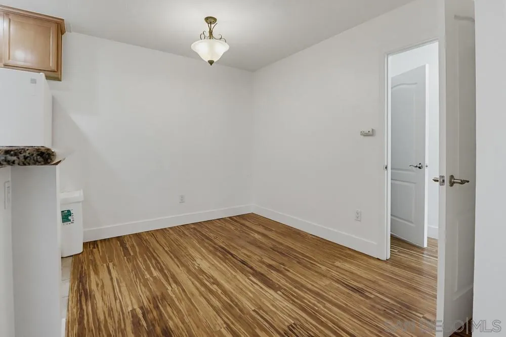 Photo #14: 260014204 Listing: Photo #14