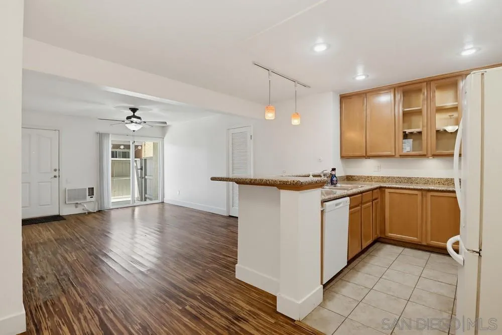 Photo #16: 260014204 Listing: Photo #16