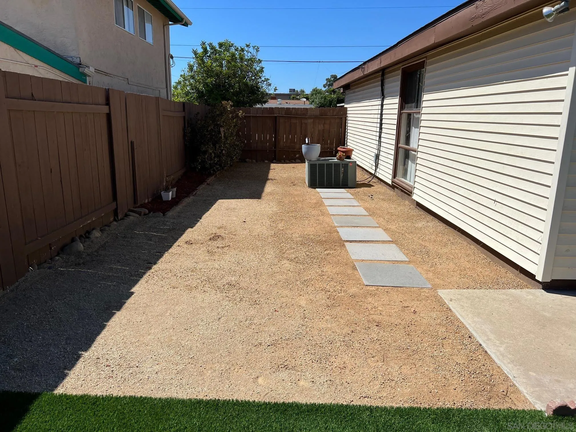 https://cdn.realtyfeed.com/cdn/127/260014205/2a2a4ea537312664e9c33d0e8a2b250a.webp