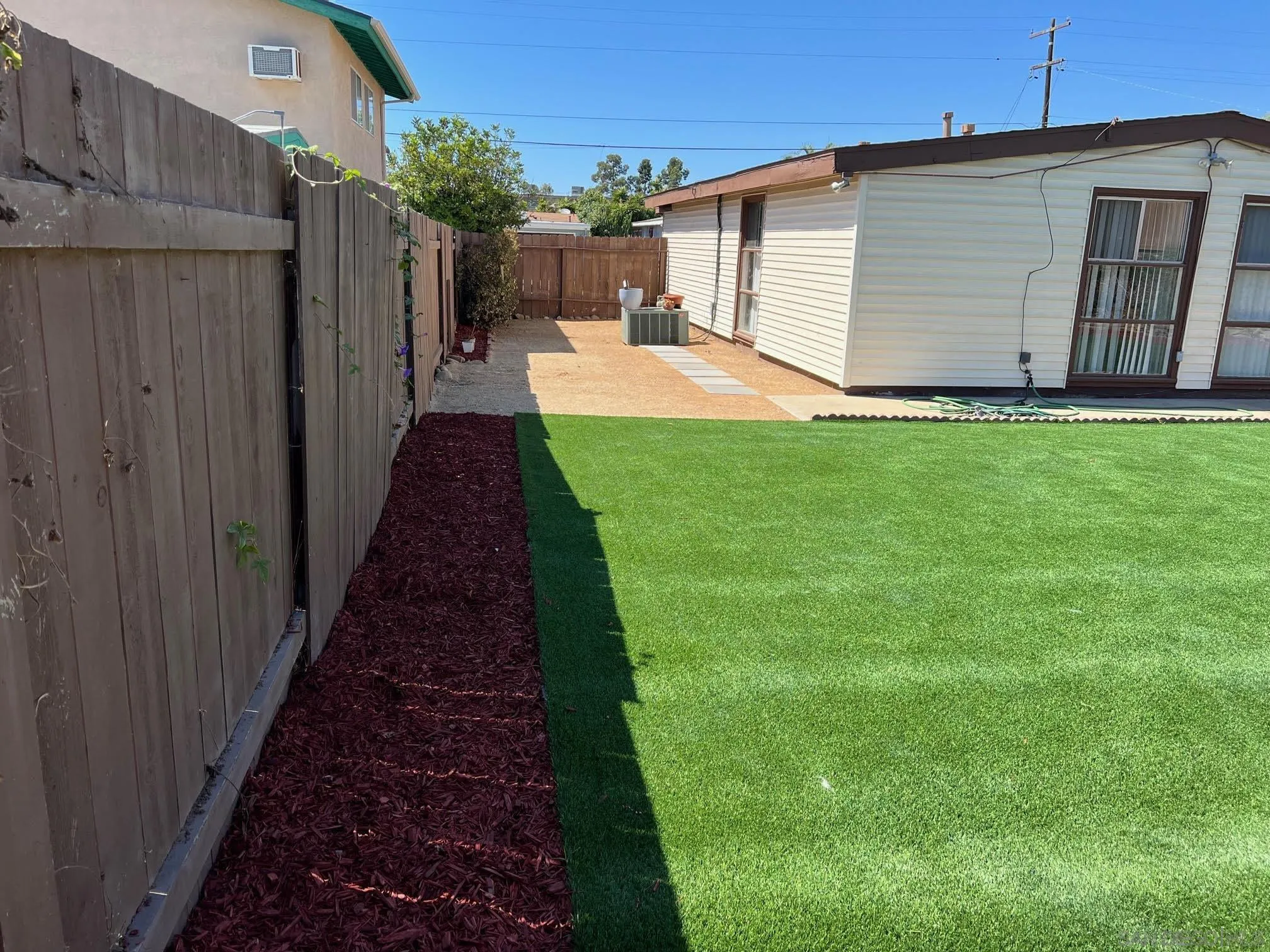 https://cdn.realtyfeed.com/cdn/127/260014205/6cf87e88b7cf03221743872db5aaed33.webp