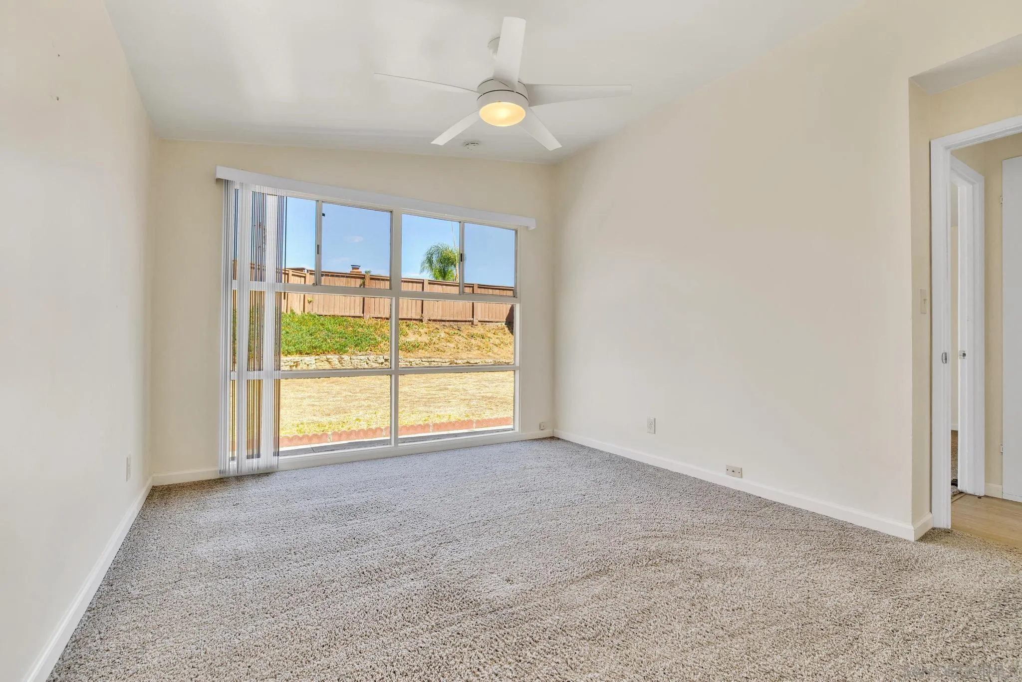 https://cdn.realtyfeed.com/cdn/127/260014205/784c3145c44e99a1f220f9a162cffa89.webp