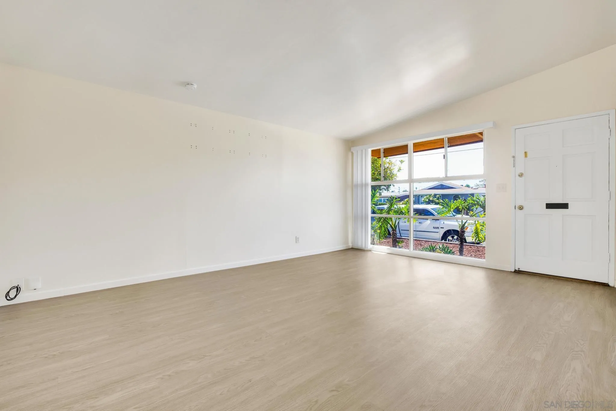 https://cdn.realtyfeed.com/cdn/127/260014205/a031ce7d22cc136229a8dfc9f5699278.webp