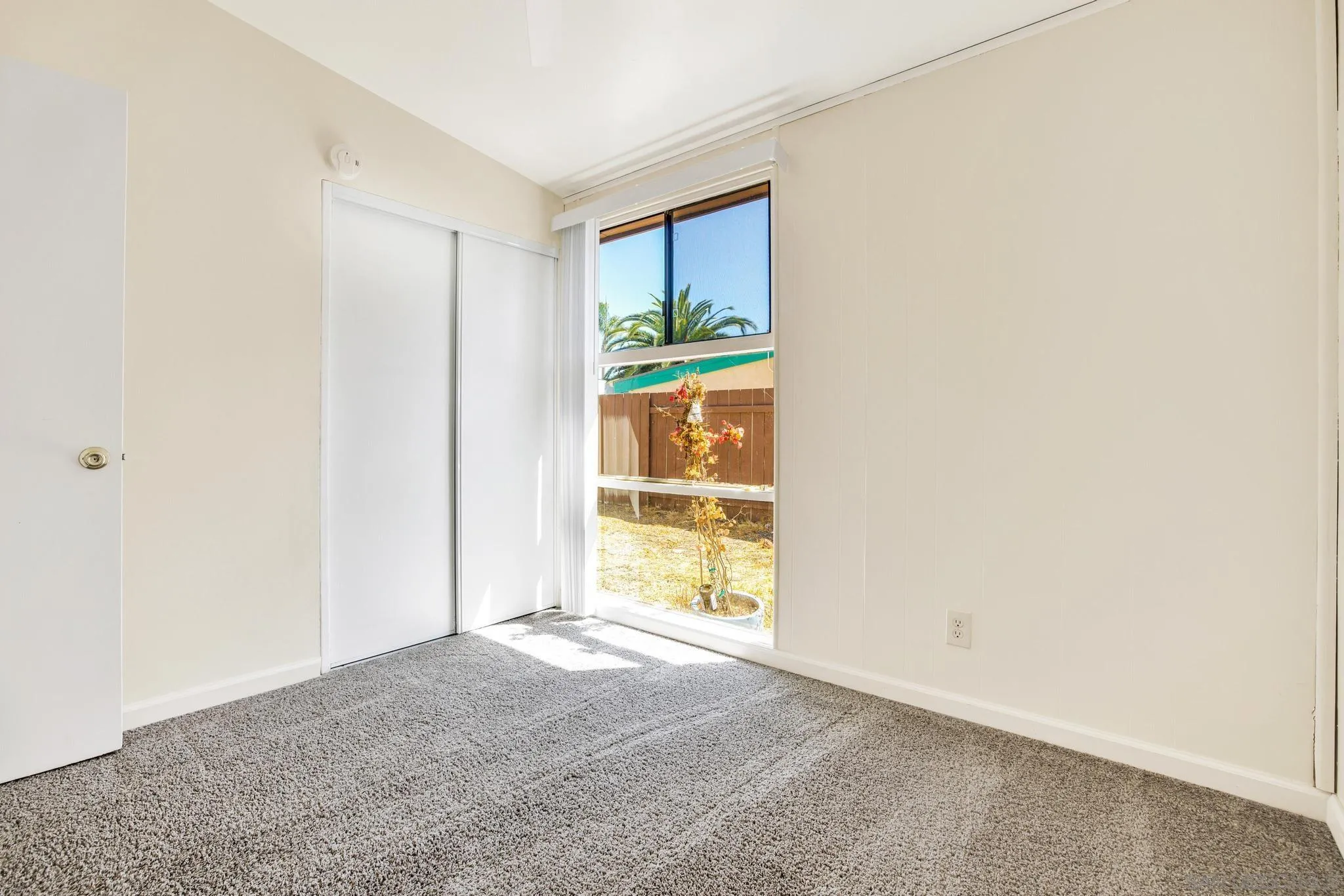 https://cdn.realtyfeed.com/cdn/127/260014205/e925f9476f87a823ce62893c5fa8e821.webp