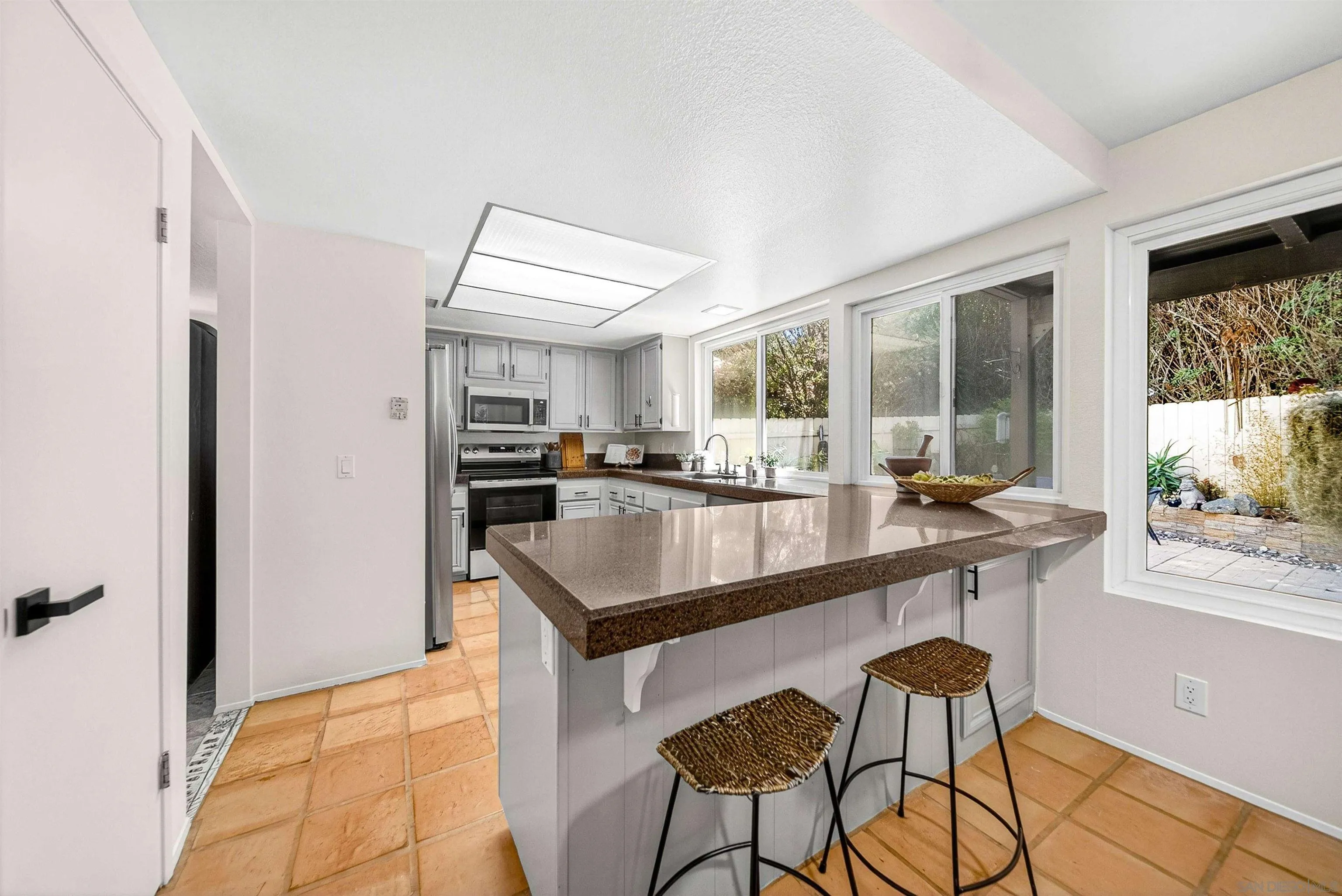 https://cdn.realtyfeed.com/cdn/127/260014206/367872f8e3ce596d80d56b2f7ab6cfeb.webp