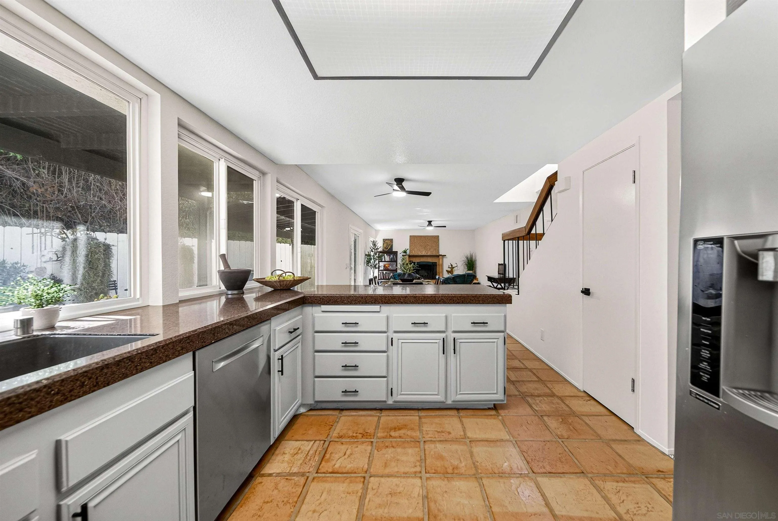 https://cdn.realtyfeed.com/cdn/127/260014206/fdfbee87df648bc5448e7fe828823032.webp